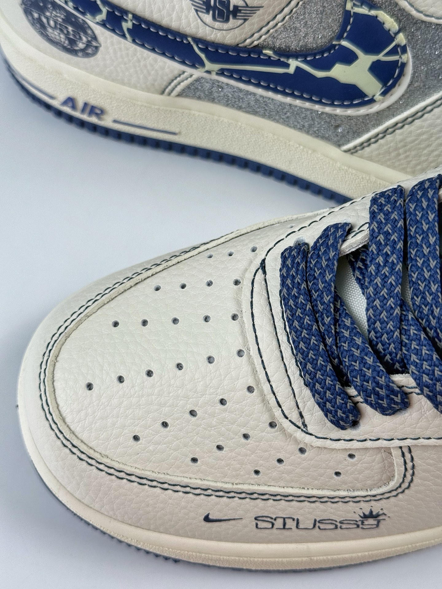 260 Nike Air Force 1 Low 07 x Stussy 白蓝小勾满天星 DD1982-306