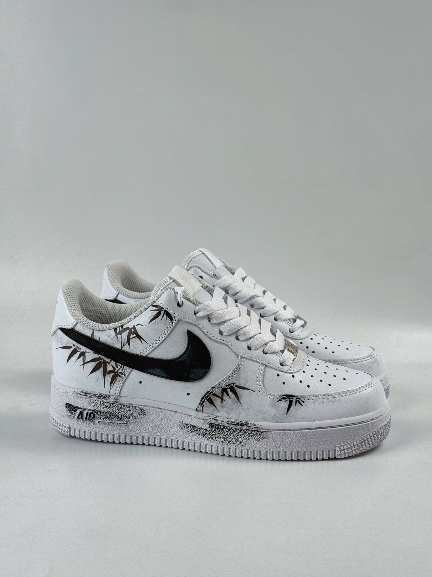 260 Nike Air Force 1 Low 07 竹林空军 白黑 ZH0316-122