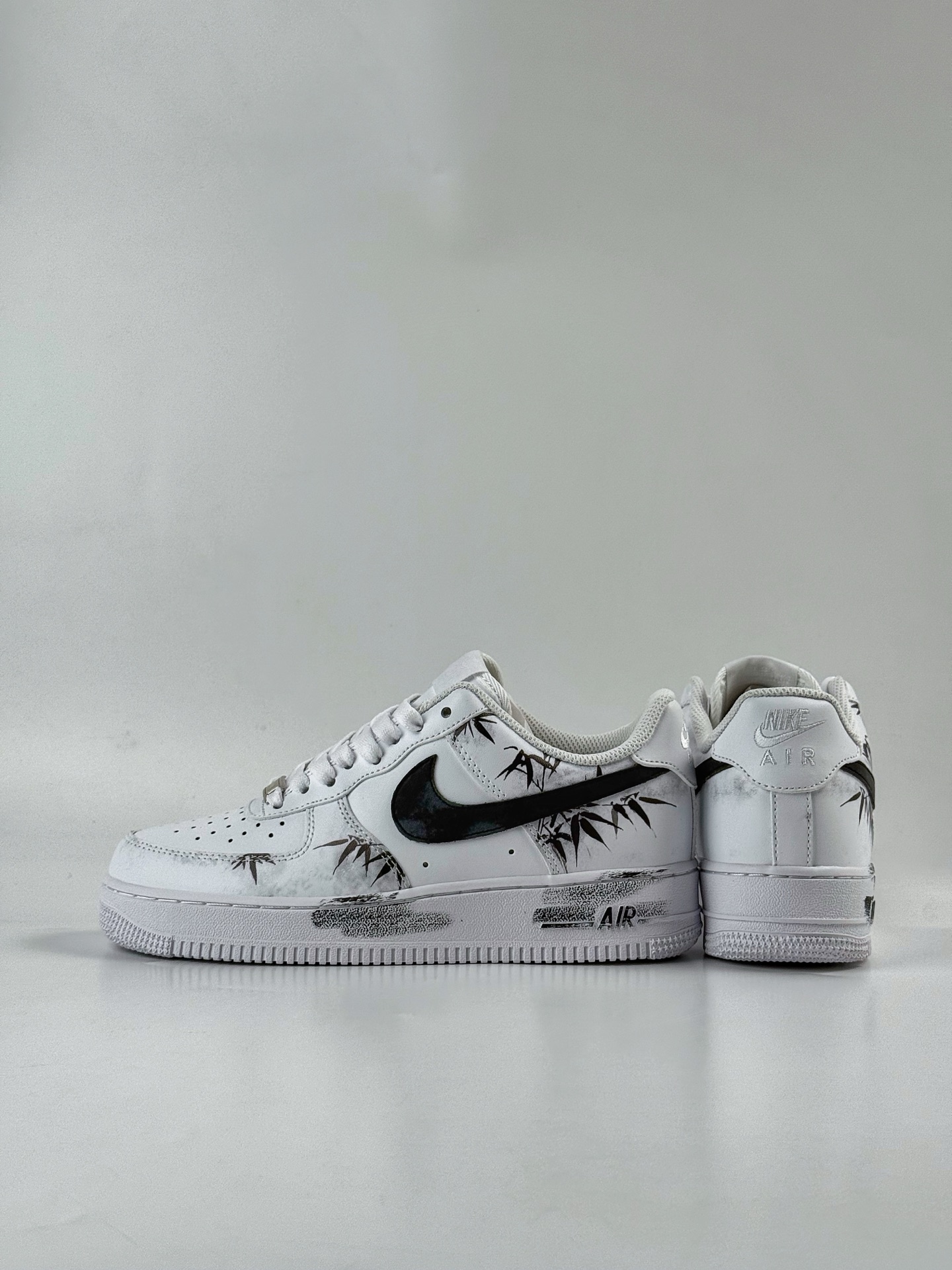 260 Nike Air Force 1 Low 07 竹林空军 白黑 ZH0316-122