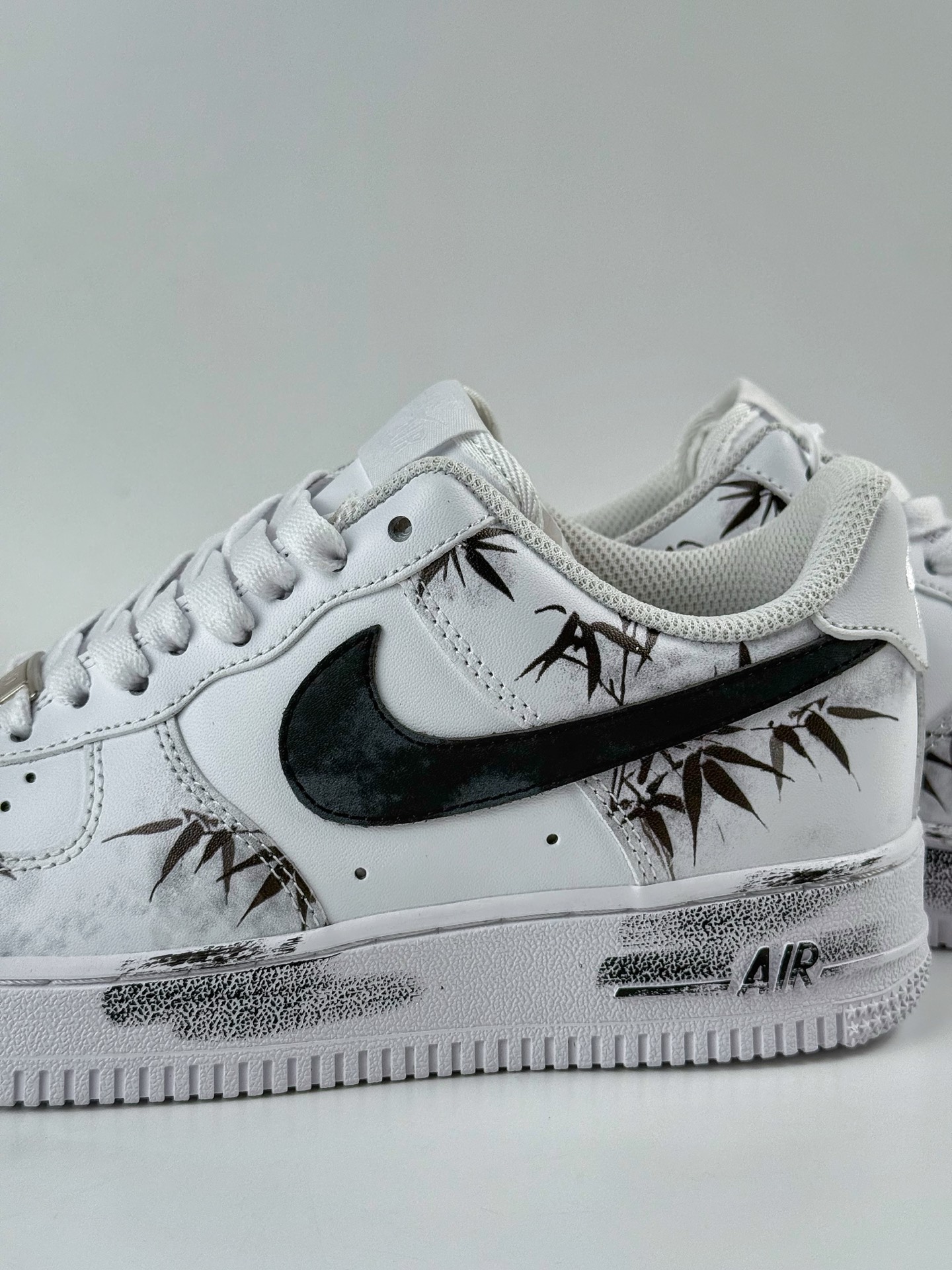 260 Nike Air Force 1 Low 07 竹林空军 白黑 ZH0316-122