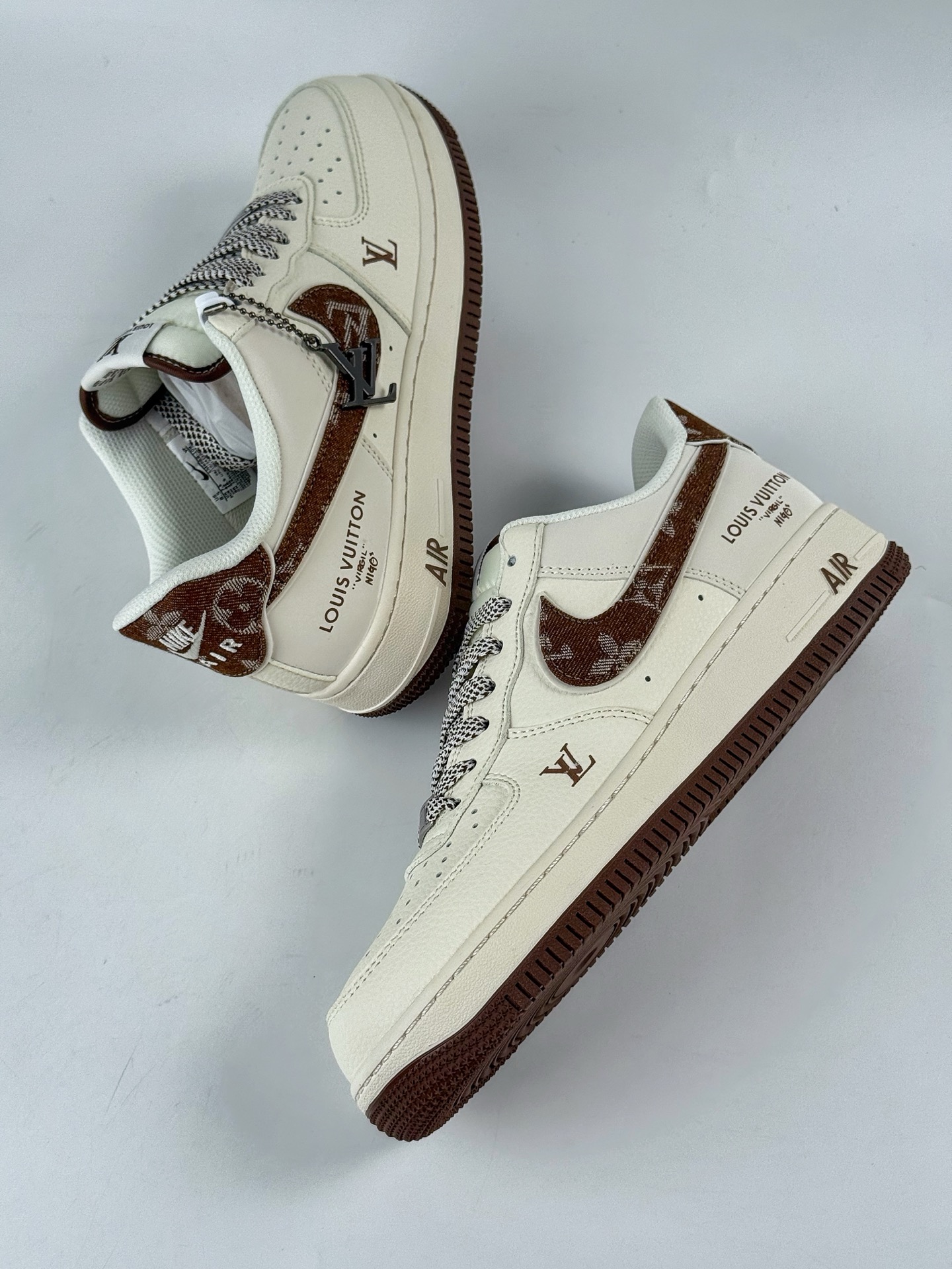 260 Nike Air Force 1 Low 07 x Louis Vuitton 白棕满天星 SM6668-109