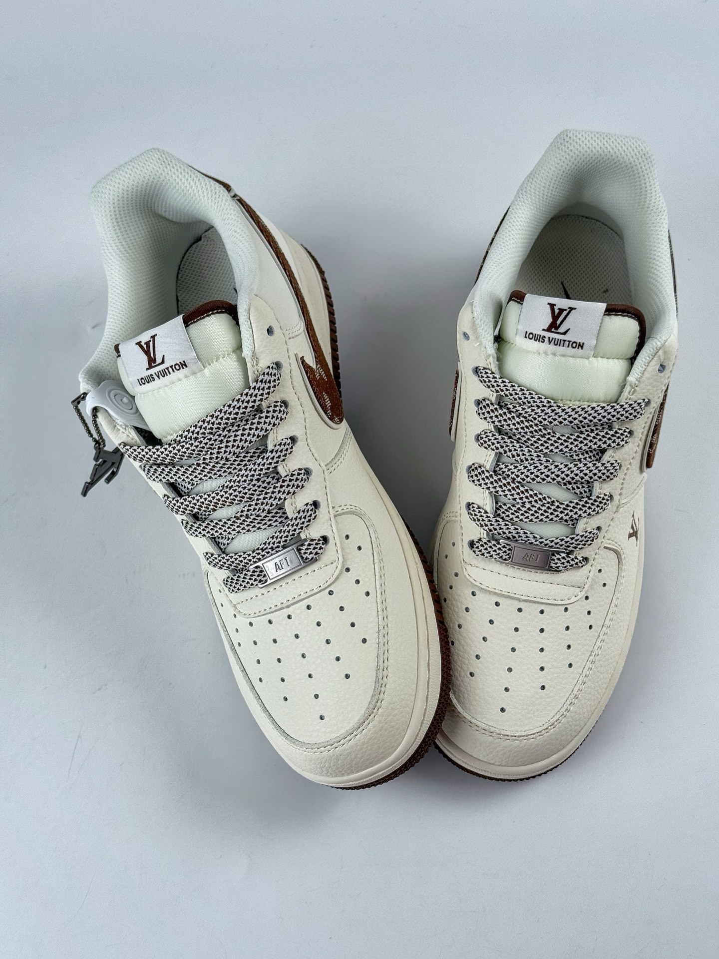 260 Nike Air Force 1 Low 07 x Louis Vuitton 白棕满天星 SM6668-109