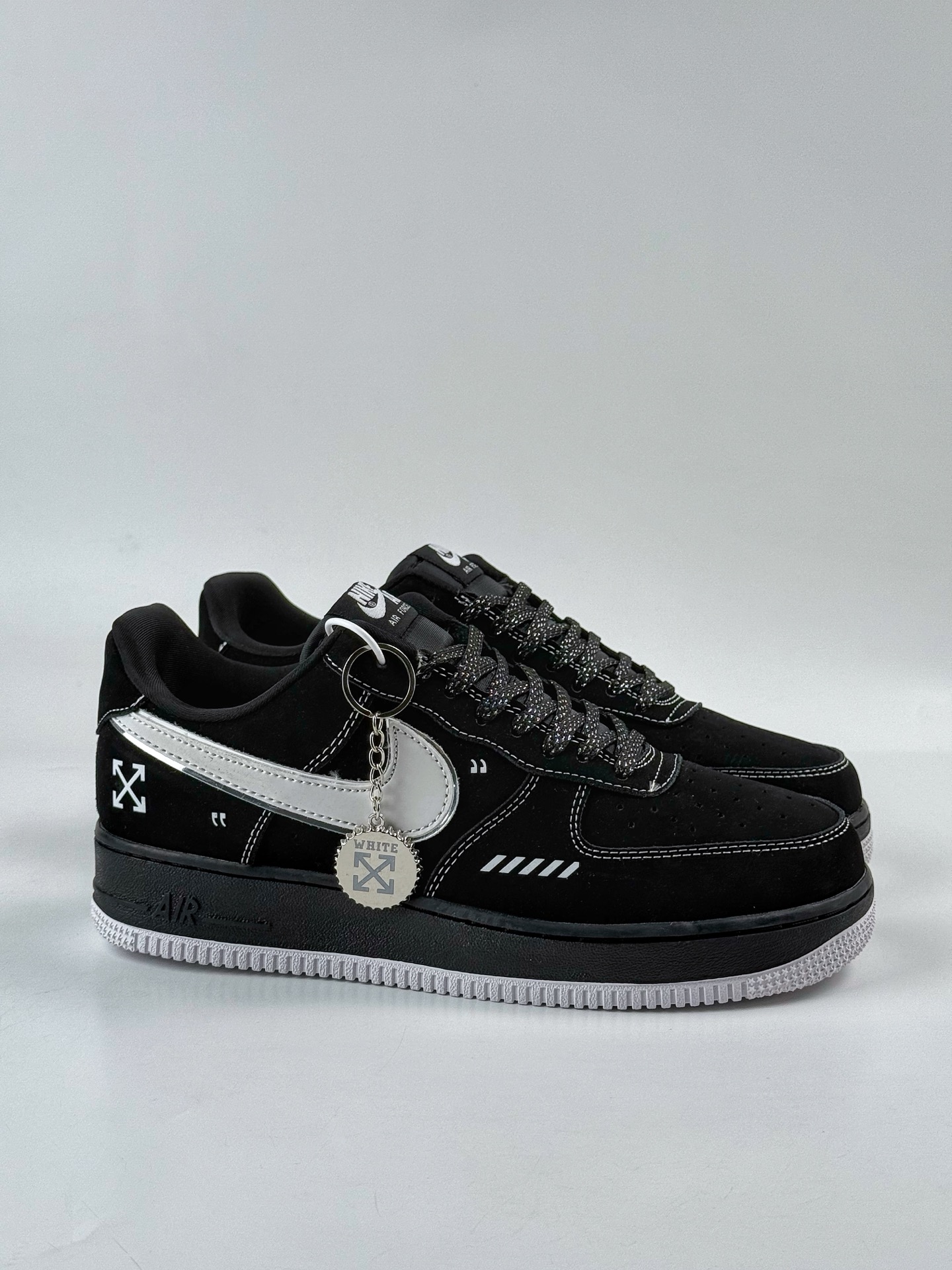 260 Nike Air Force 1 Low 07 x OFF-WHITE 黑白满天星 DK0188-083