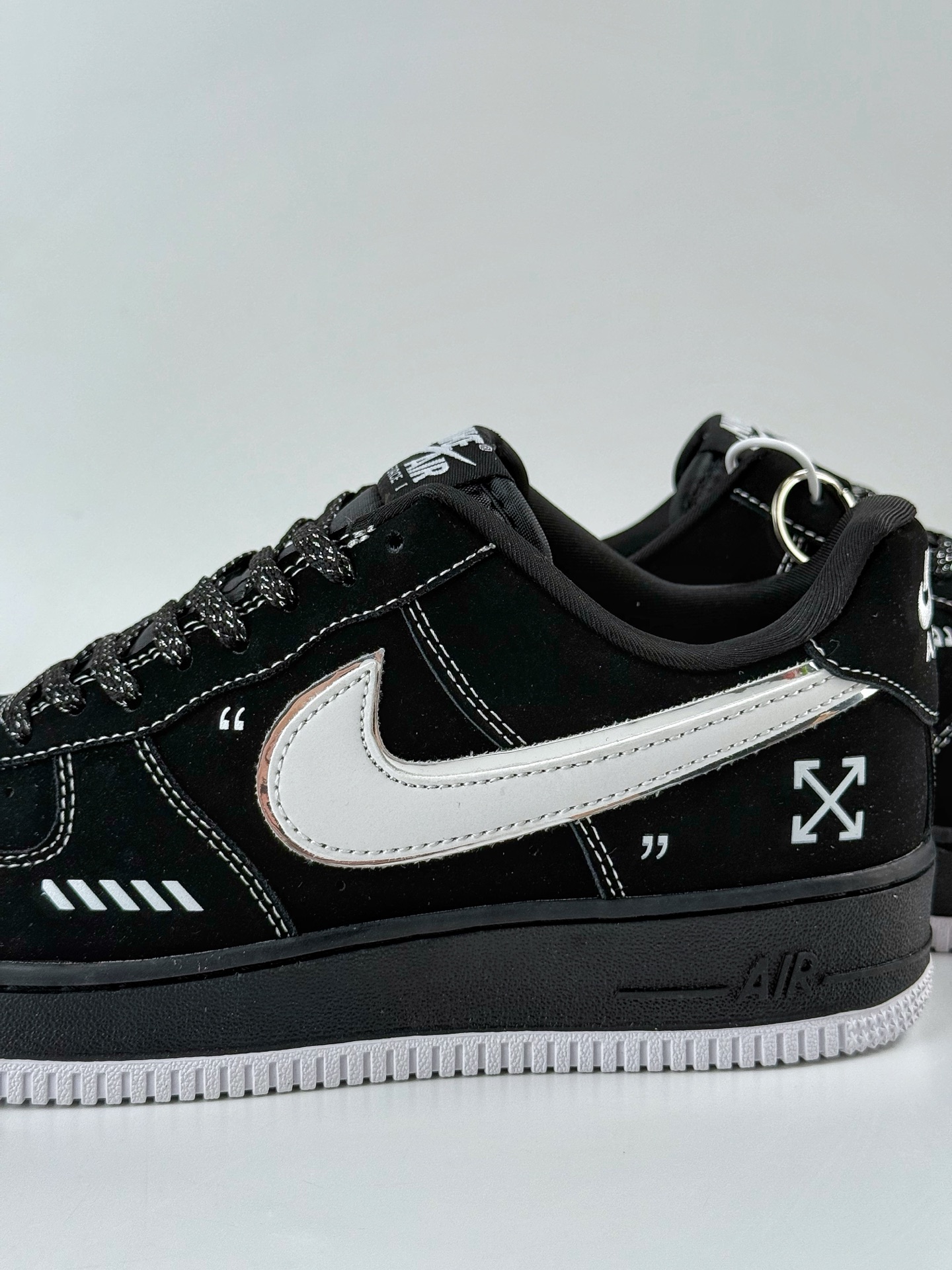 260 Nike Air Force 1 Low 07 x OFF-WHITE 黑白满天星 DK0188-083