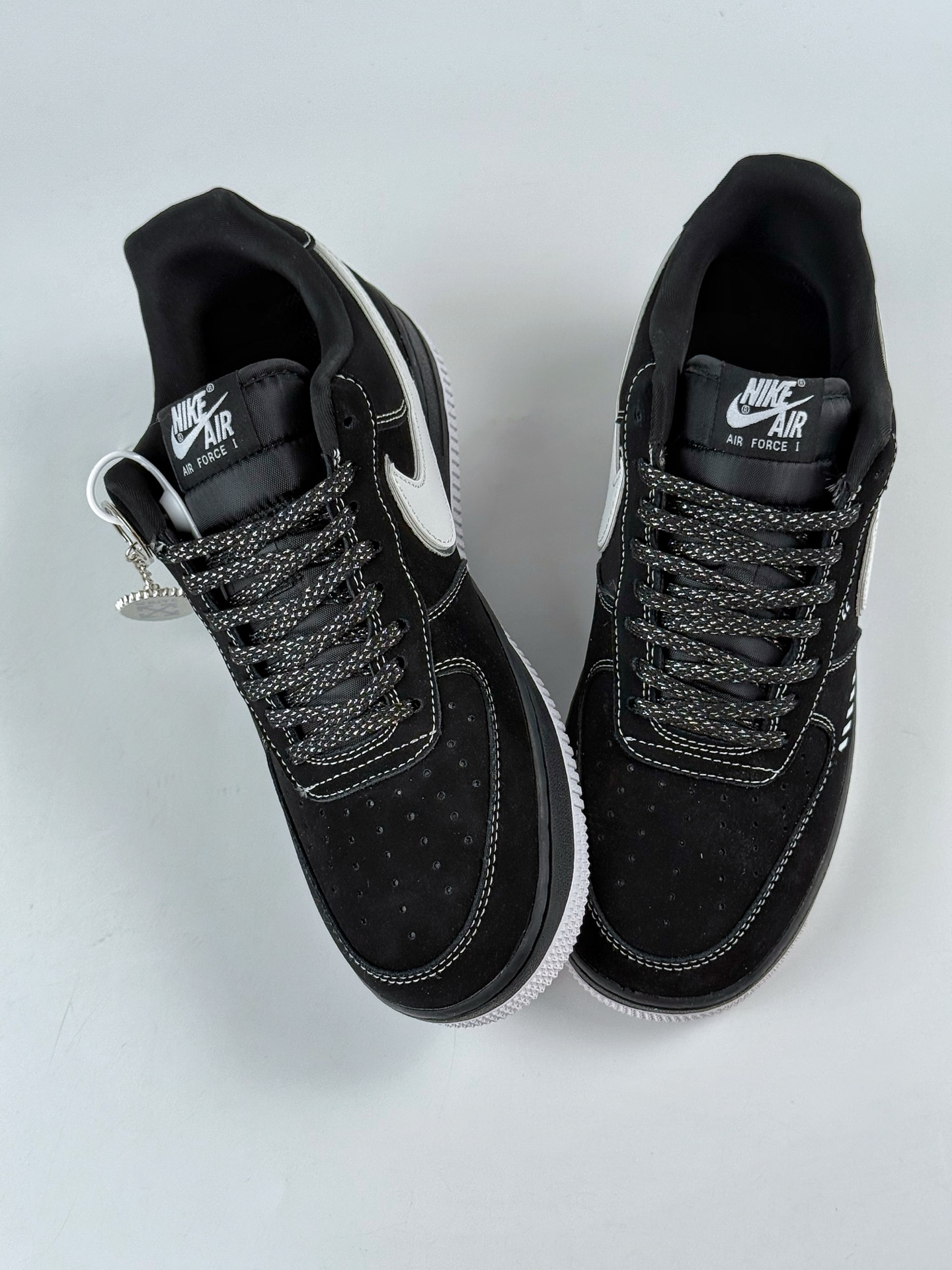 260 Nike Air Force 1 Low 07 x OFF-WHITE 黑白满天星 DK0188-083