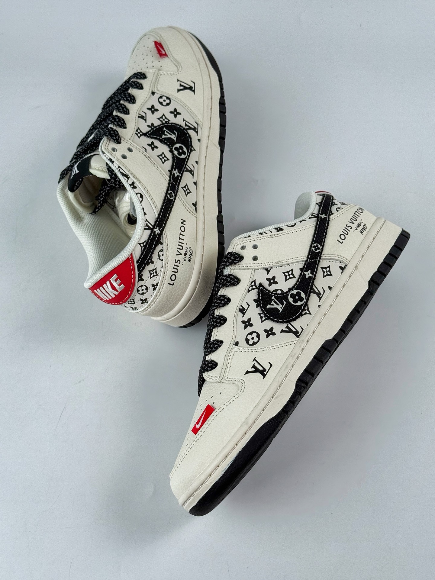 280 Nike SB Dunk Low x Louis Vuitton 白黑满天星 HT5088-607
