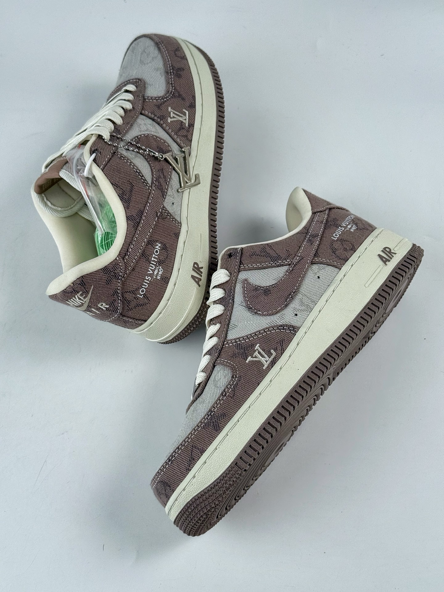 260 Nike Air Force 1 Low 07 x Louis Vuitton 棕灰牛仔 YF9511-821