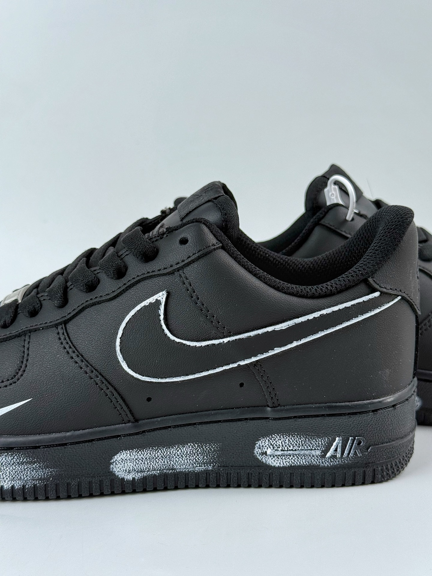 260 Nike Air Force 1 Low 07 黑白小勾 CZ2288-111