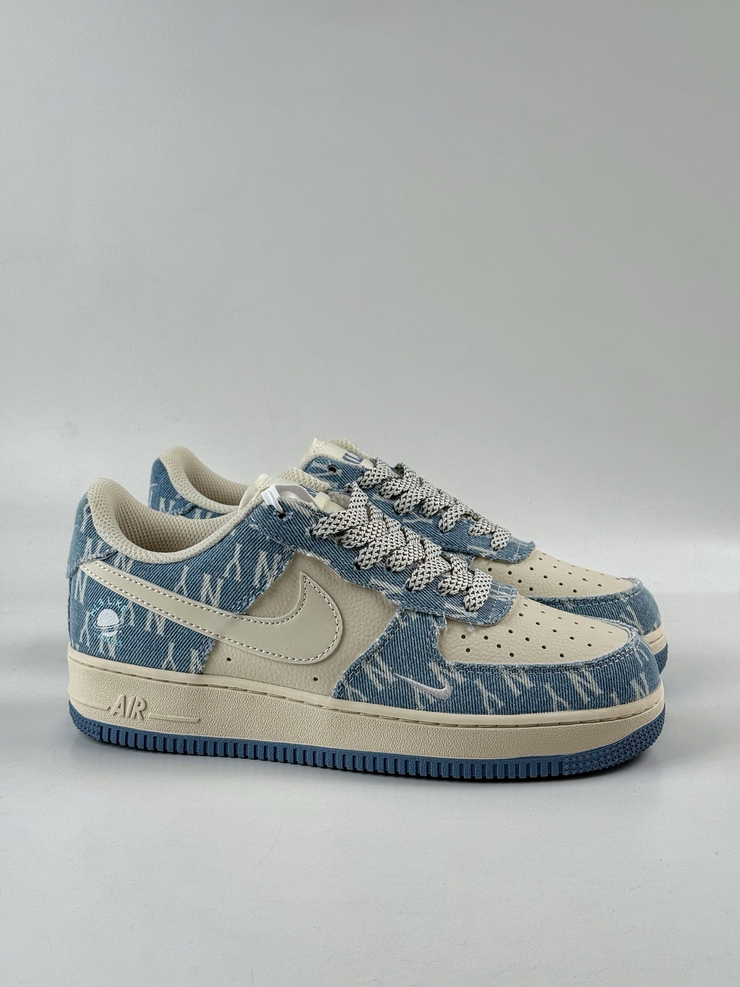 260 Nike Air Force 1 Low 07 x MLB 蓝白小勾满天星 XY2025-002
