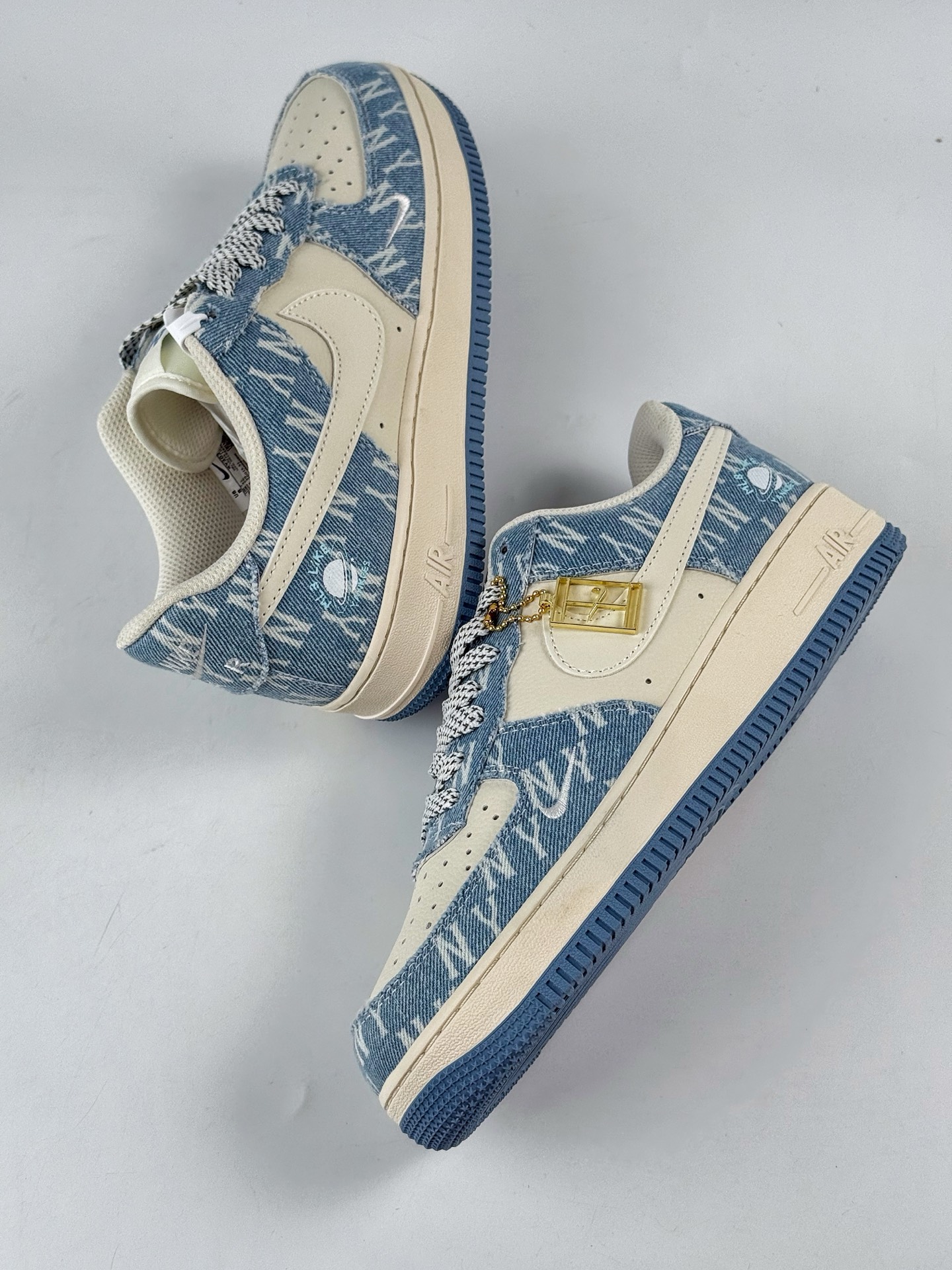 260 Nike Air Force 1 Low 07 x MLB 蓝白小勾满天星 XY2025-002
