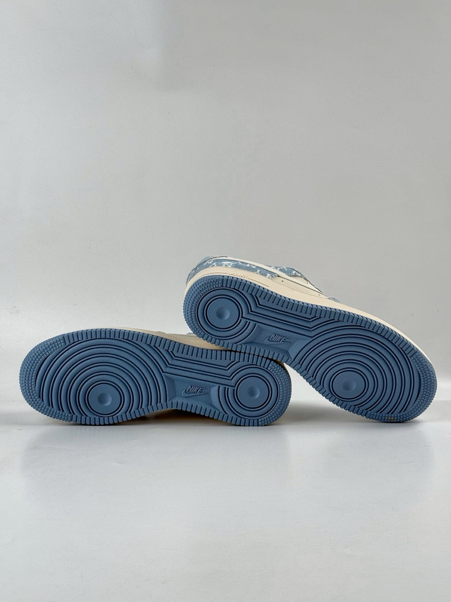 260 Nike Air Force 1 Low 07 x MLB 蓝白小勾满天星 XY2025-002