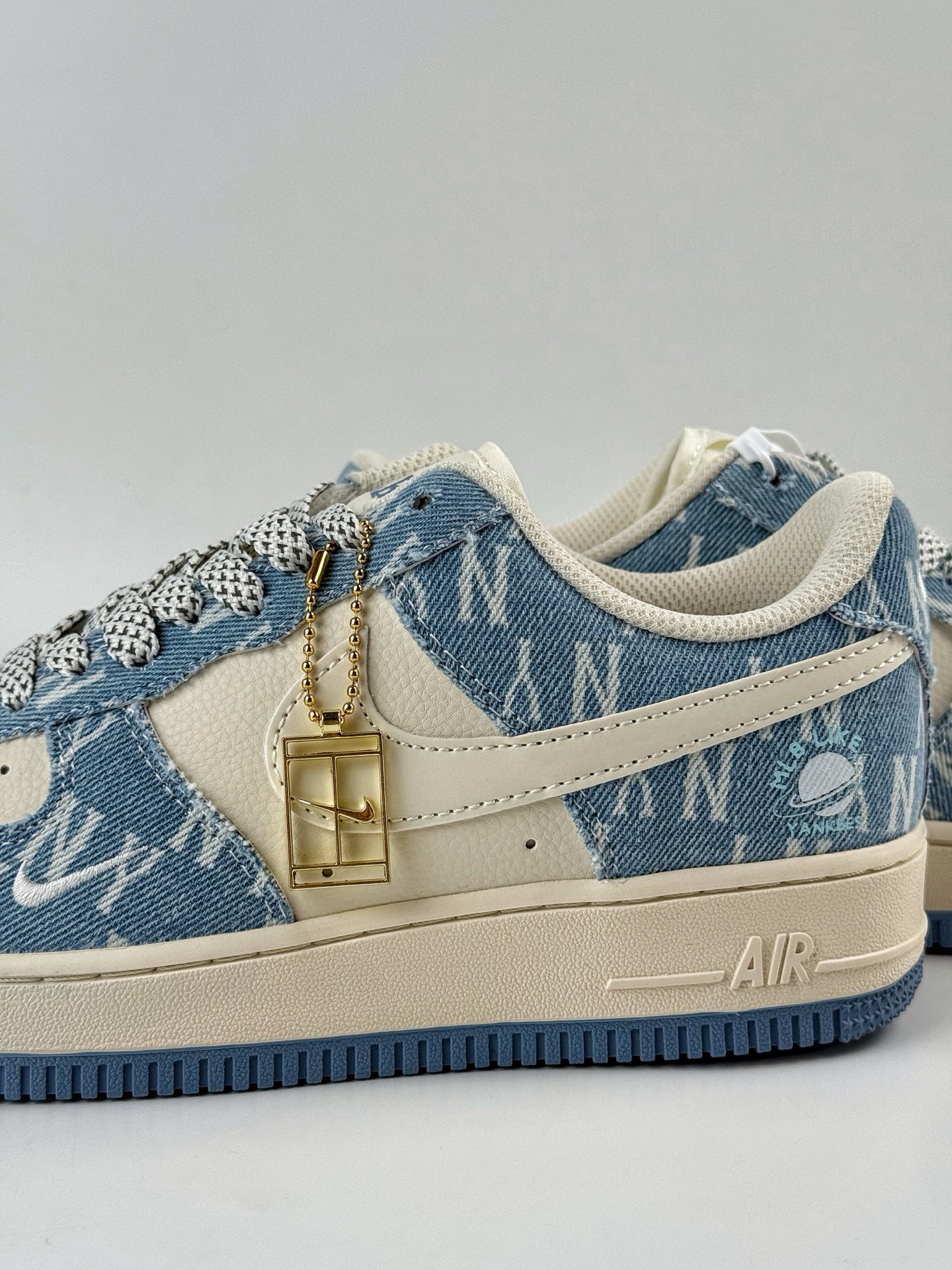 260 Nike Air Force 1 Low 07 x MLB 蓝白小勾满天星 XY2025-002