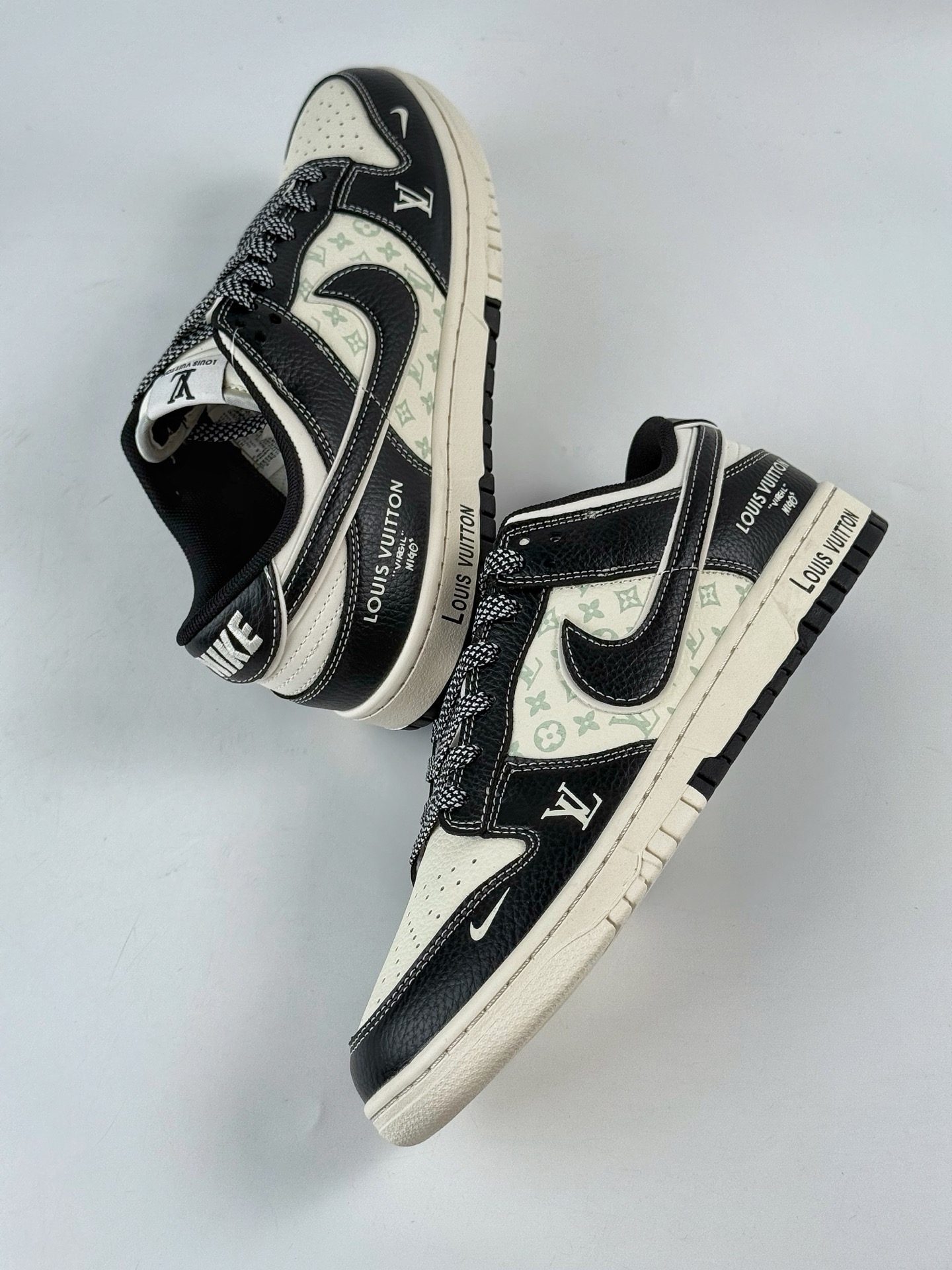 Nike SB Dunk Low x Louis Vuitton 黑白小勾满天星 HT5088-608