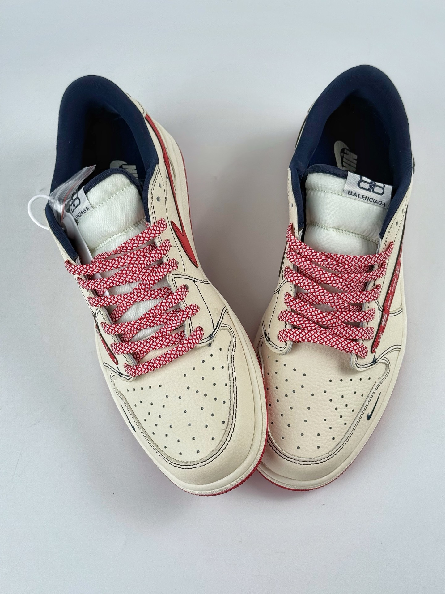 280 Travis Scott x Nike Air Jordan 1 Low x Balenciaga Air Jordan 1 Low 反转白红小勾满天星倒钩 DS2025-001