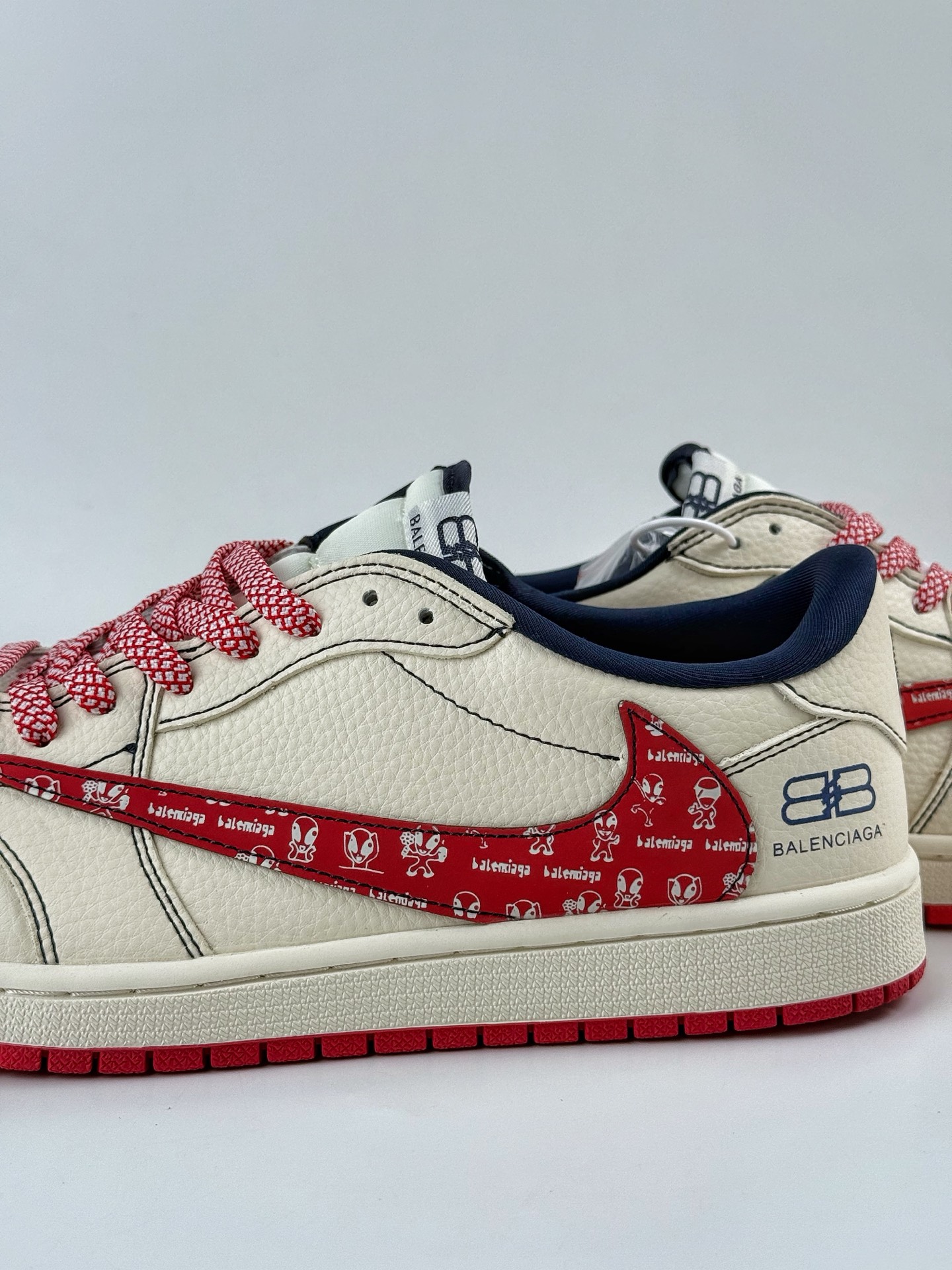 280 Travis Scott x Nike Air Jordan 1 Low x Balenciaga Air Jordan 1 Low 反转白红小勾满天星倒钩 DS2025-001