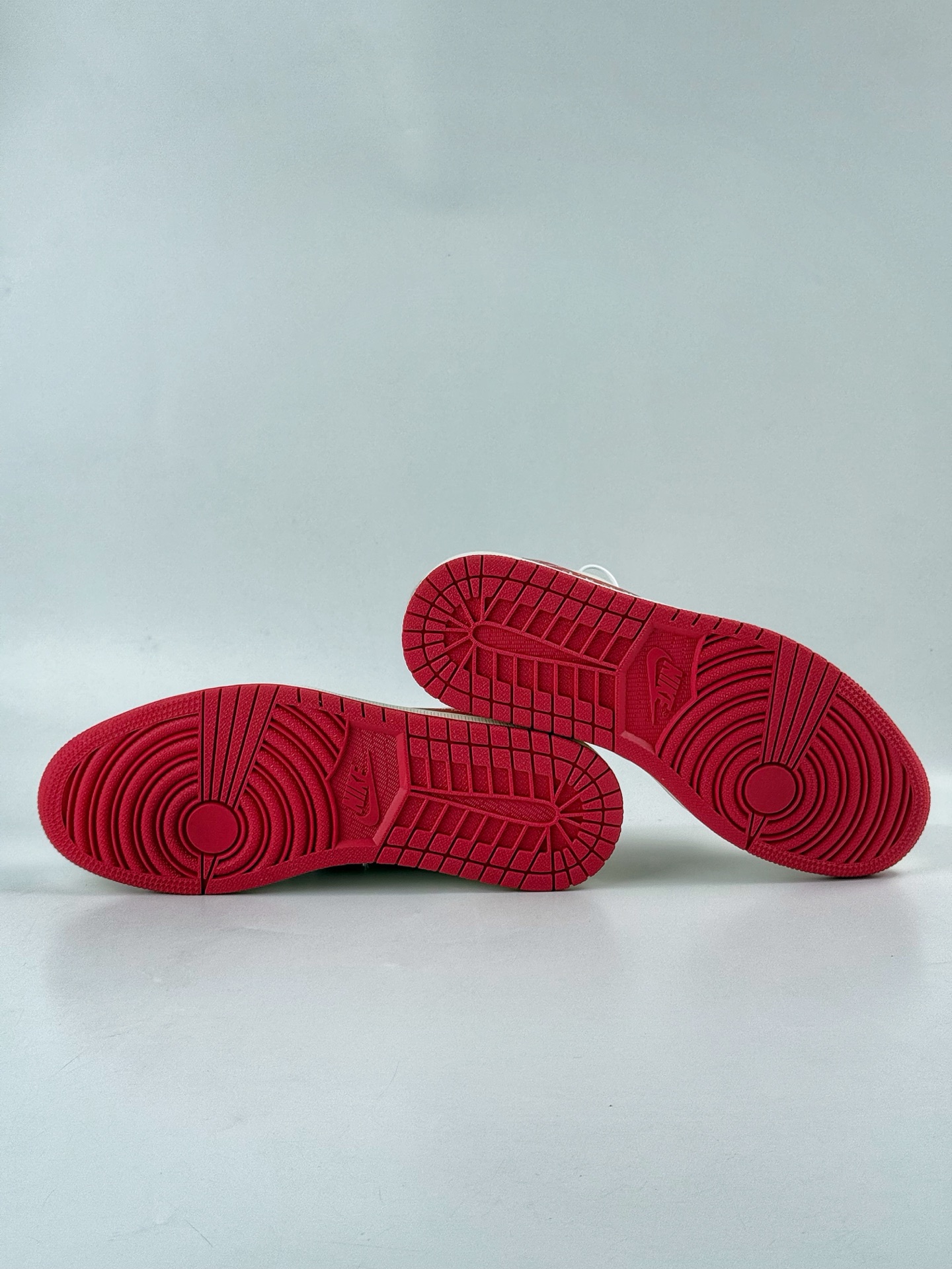 280 Travis Scott x Nike Air Jordan 1 Low x Balenciaga Air Jordan 1 Low 反转白红小勾满天星倒钩 DS2025-001