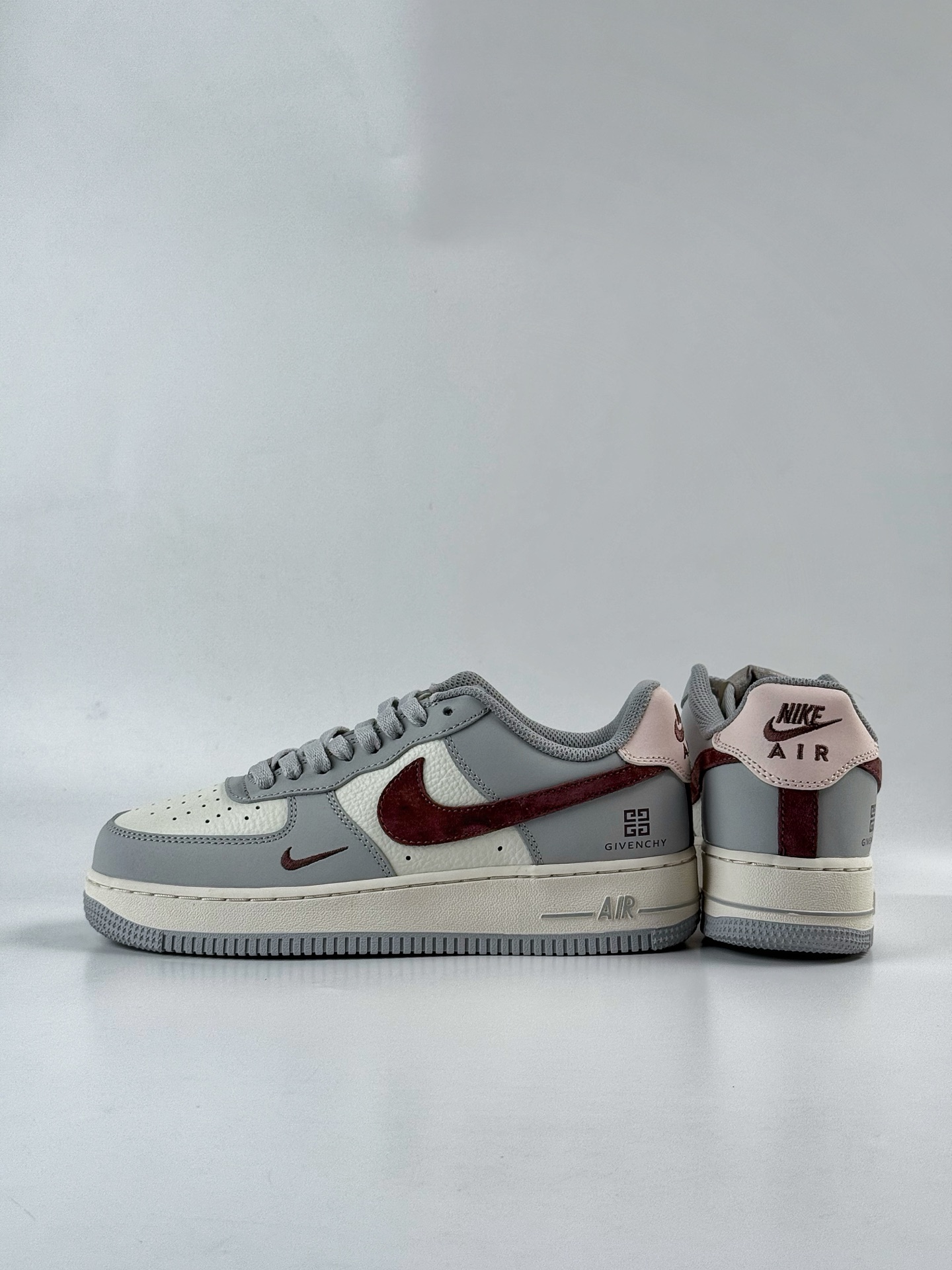 240 Nike Air Force 1 Low 07 x GIVENCHY 灰白小勾 KX2532-505