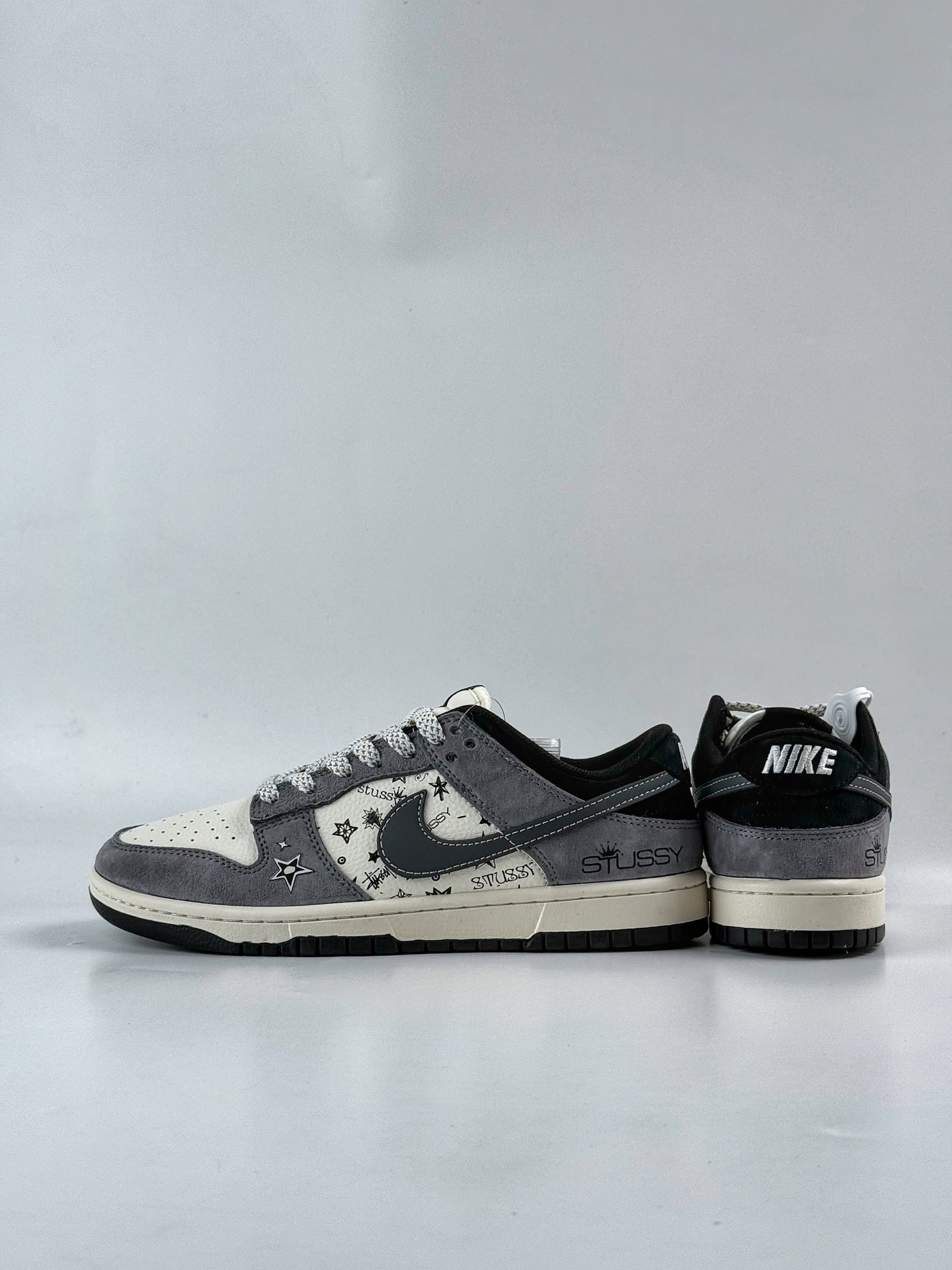 240 Nike SB Dunk Low x Stussy 灰白满天星 HS2506-229