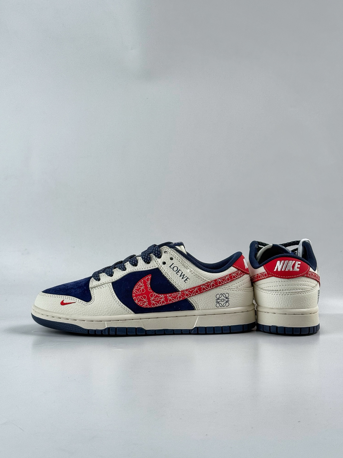 240 Nike SB Dunk Low x Loewe 白蓝红小勾满天星 HS2506-226