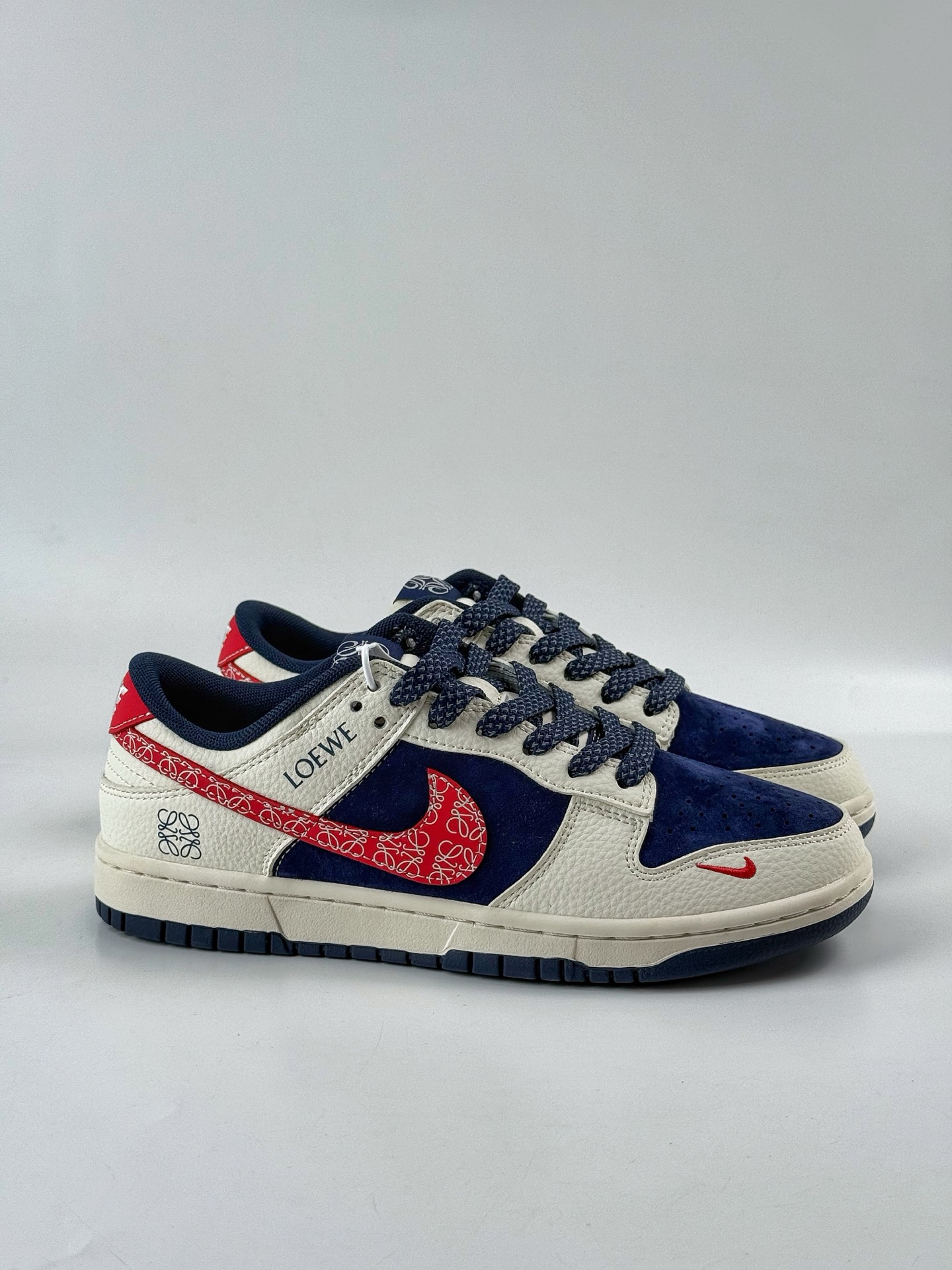 240 Nike SB Dunk Low x Loewe 白蓝红小勾满天星 HS2506-226