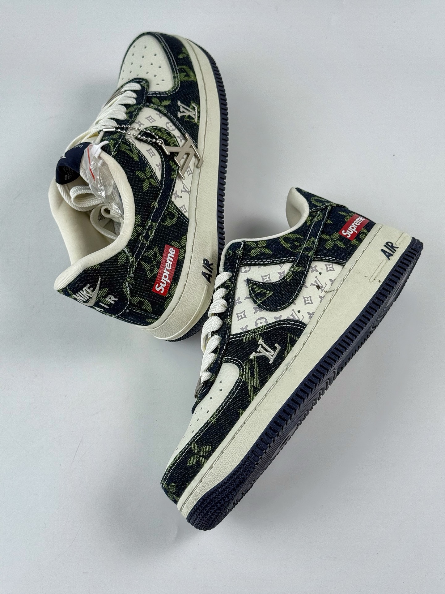 260 Nike Air Force 1 Low 07 x Louis Vuitton x Superme 黑白 YF9511-819