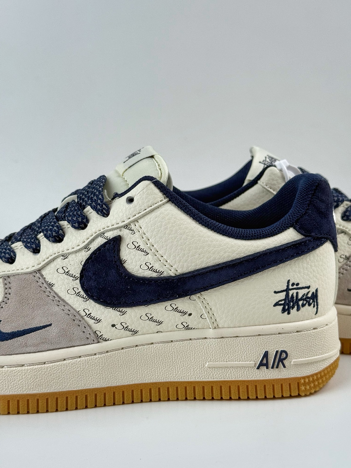 260 Nike Air Force 1 Low 07 x Stussy 灰白蓝小勾满天星 JS8028-016