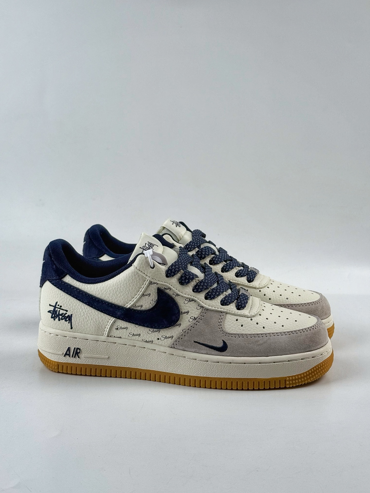 260 Nike Air Force 1 Low 07 x Stussy 灰白蓝小勾满天星 JS8028-016
