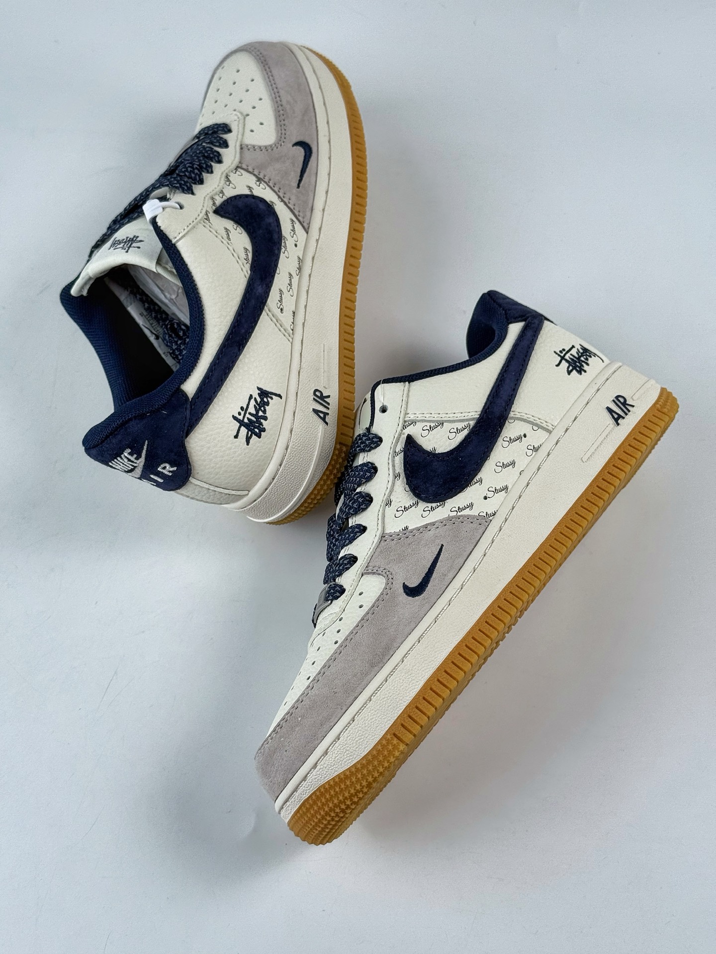 260 Nike Air Force 1 Low 07 x Stussy 灰白蓝小勾满天星 JS8028-016
