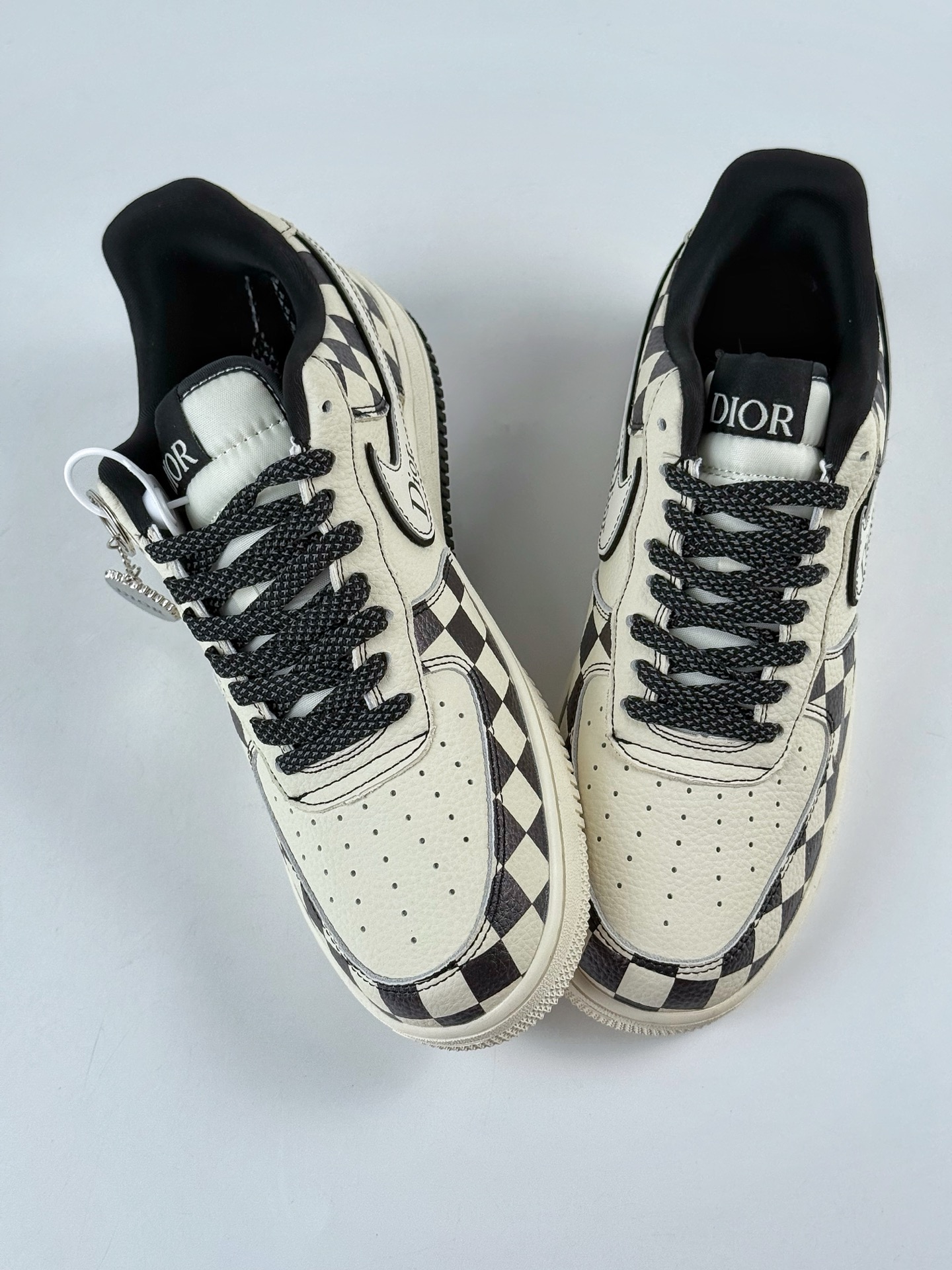 260 Nike Air Force 1 Low 07 x DIOR 白黑方格满天星 KJ1688-022