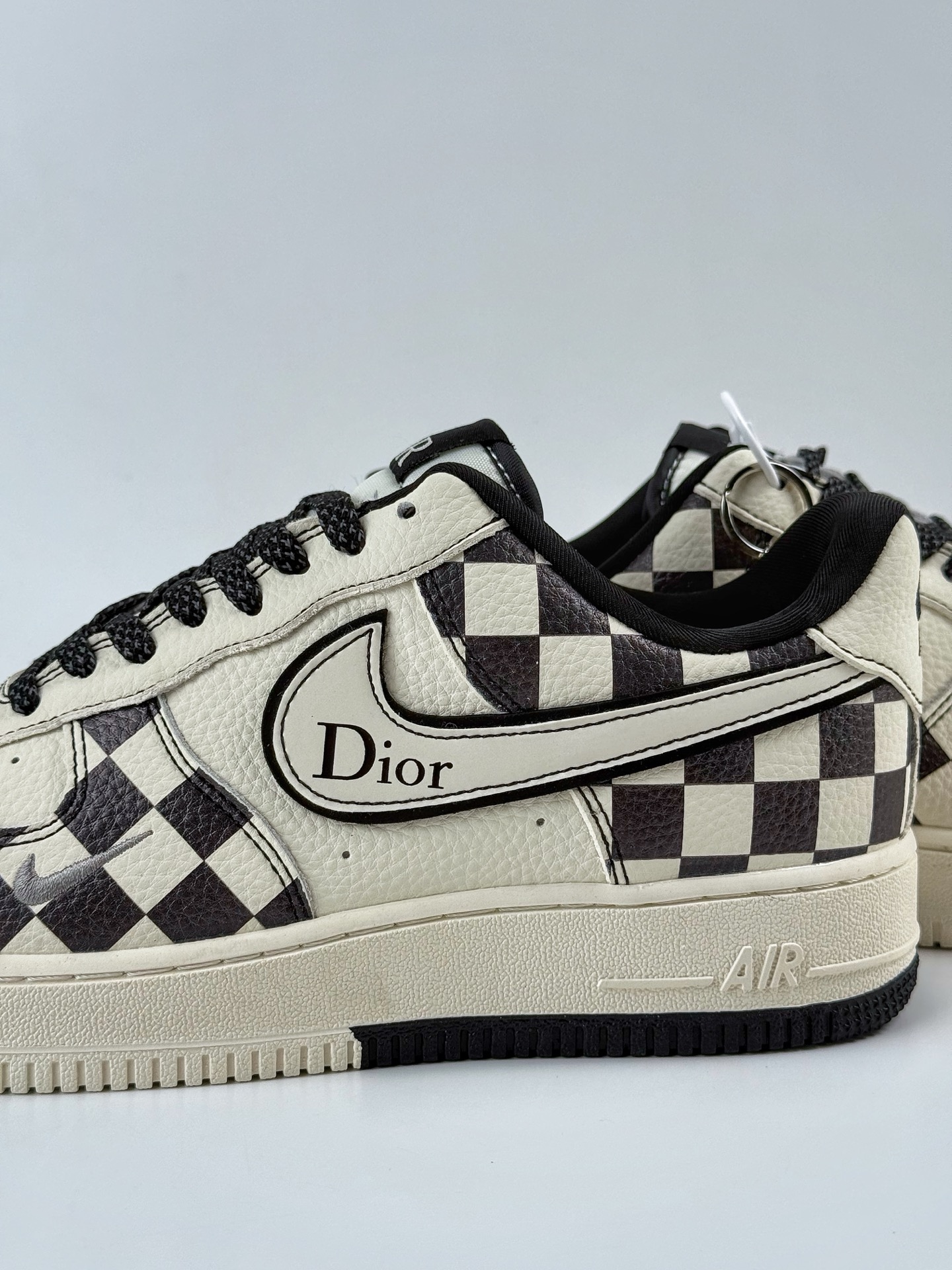260 Nike Air Force 1 Low 07 x DIOR 白黑方格满天星 KJ1688-022