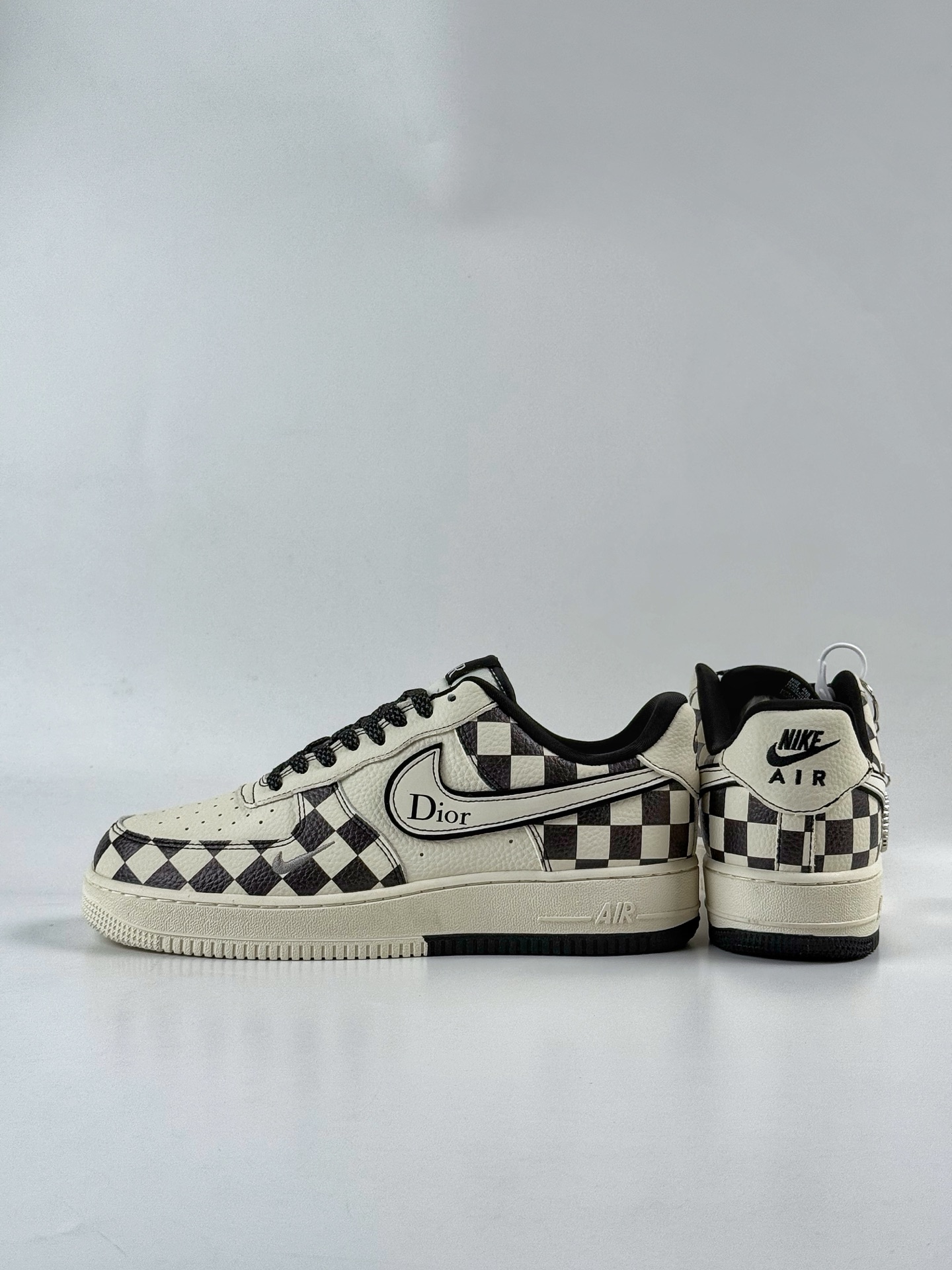 260 Nike Air Force 1 Low 07 x DIOR 白黑方格满天星 KJ1688-022