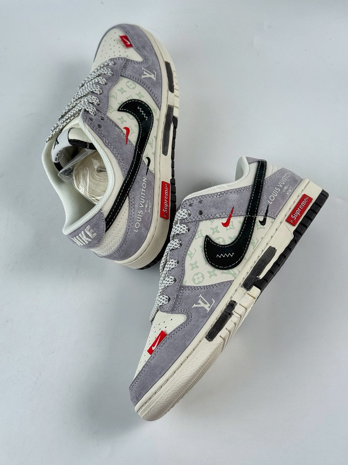280 Nike SB Dunk Low x Louis Vuitton x Superme 灰白黑双小勾满天星 CX5050-Y18