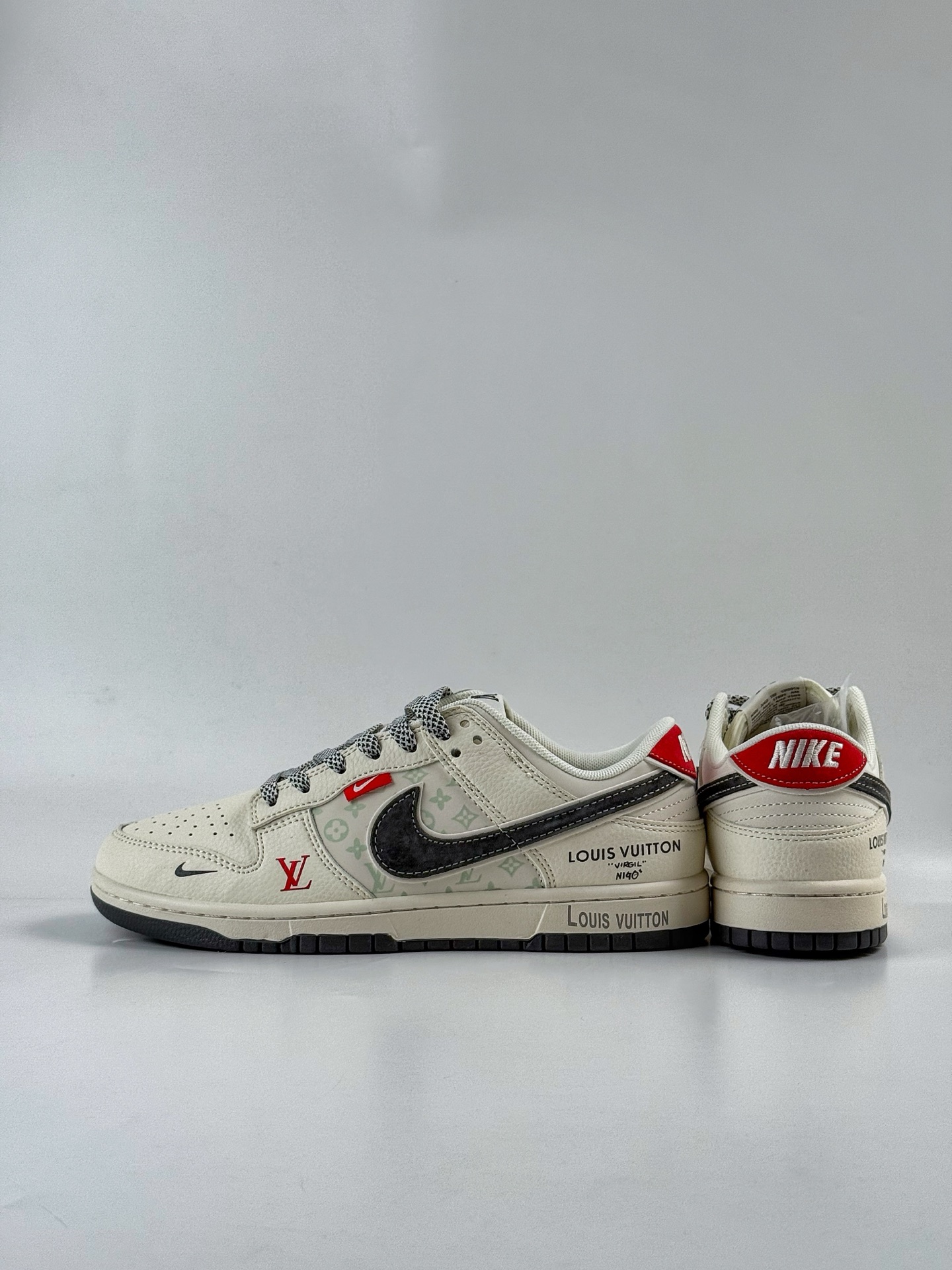 280 Nike SB Dunk Low x Louis Vuitton 白灰小勾满天星 HT5088-606