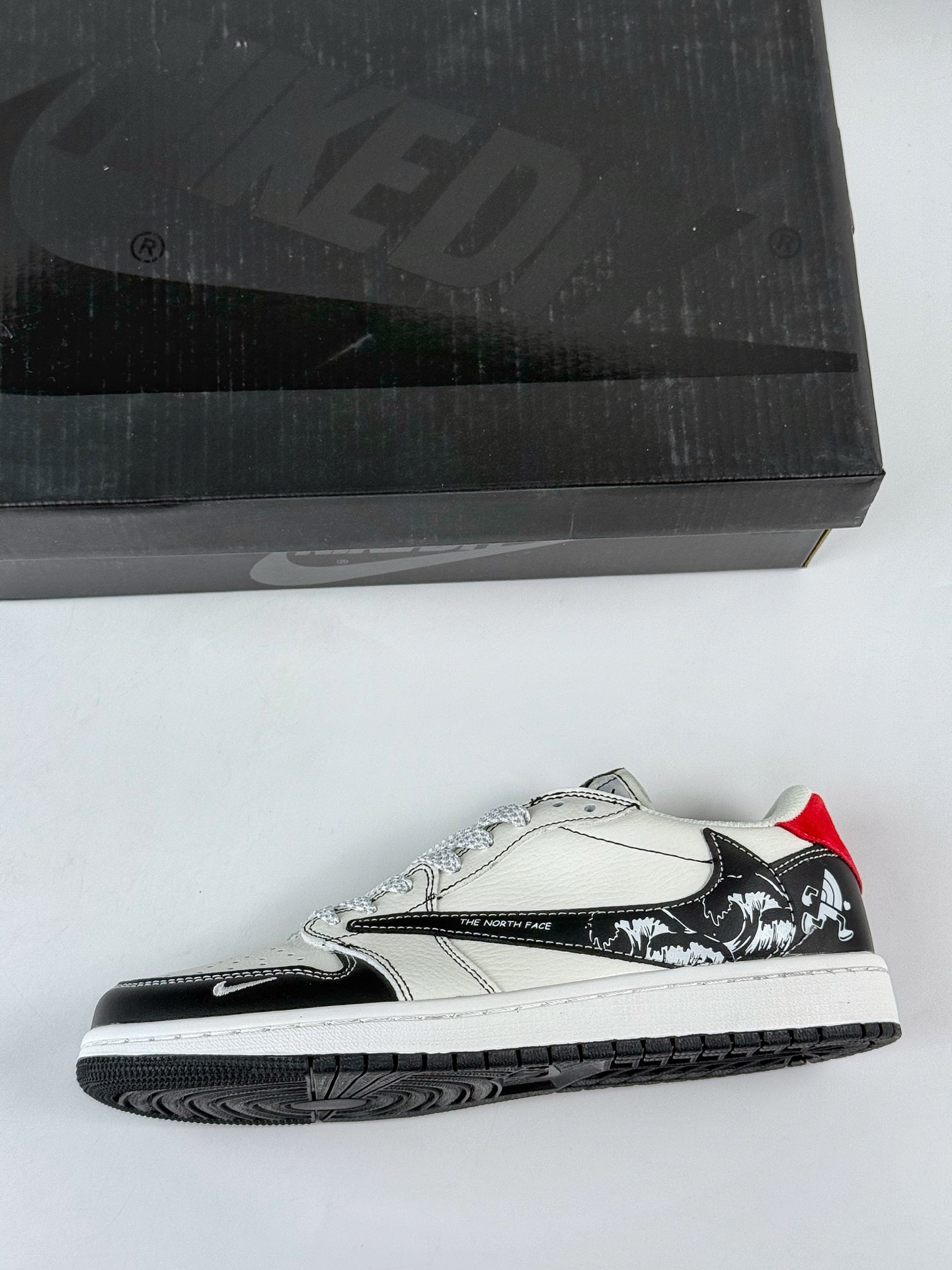 280 Travis Scott x Nike Air Jordan 1 Low x The North Face Air Jordan 1 Low 反转黑白小勾满天星倒钩 DZ5899-028