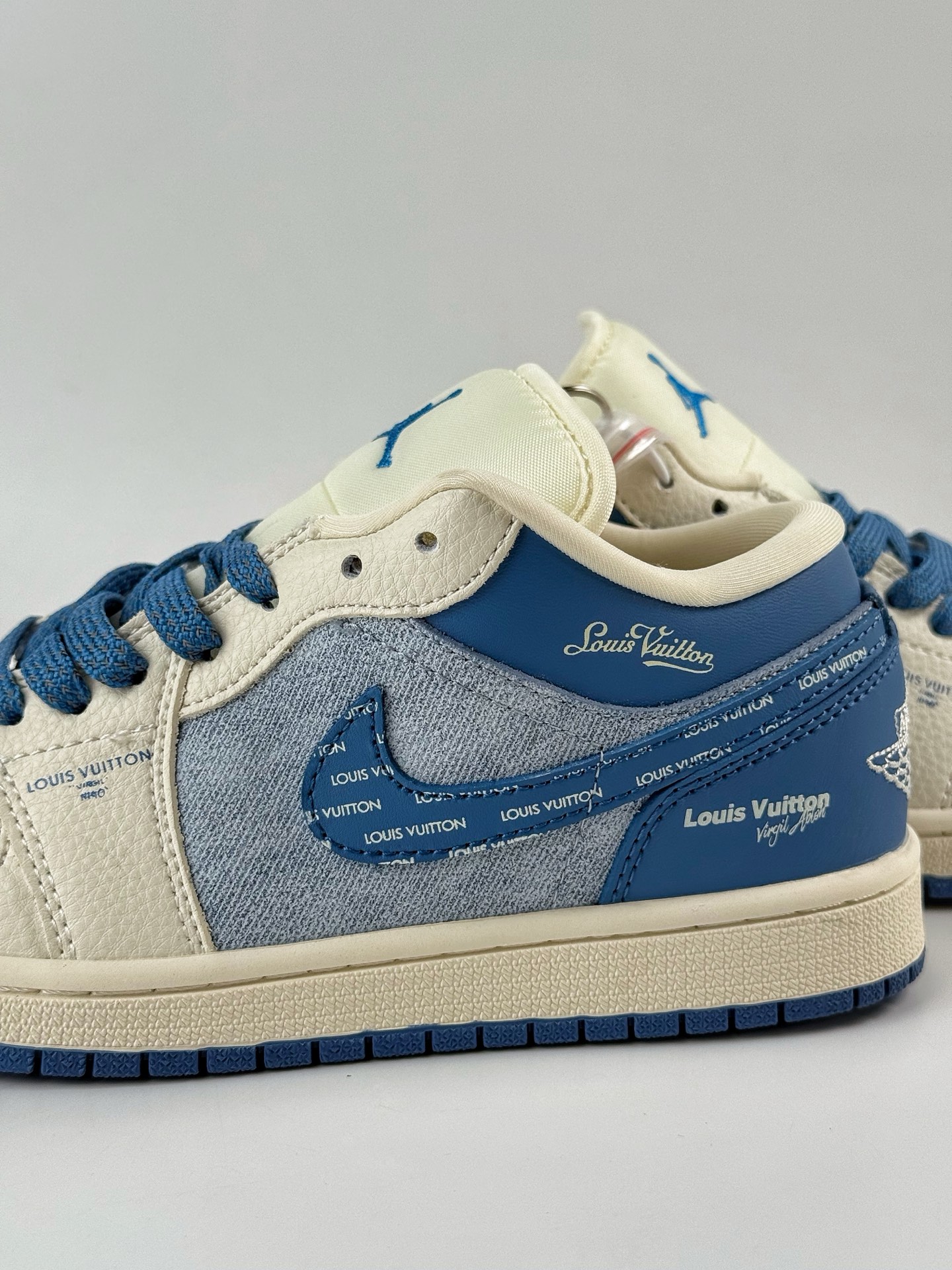 280 Nike Jordan Air Jordan 1 x Louis Vuitton 白蓝牛仔小勾 QD1988-003