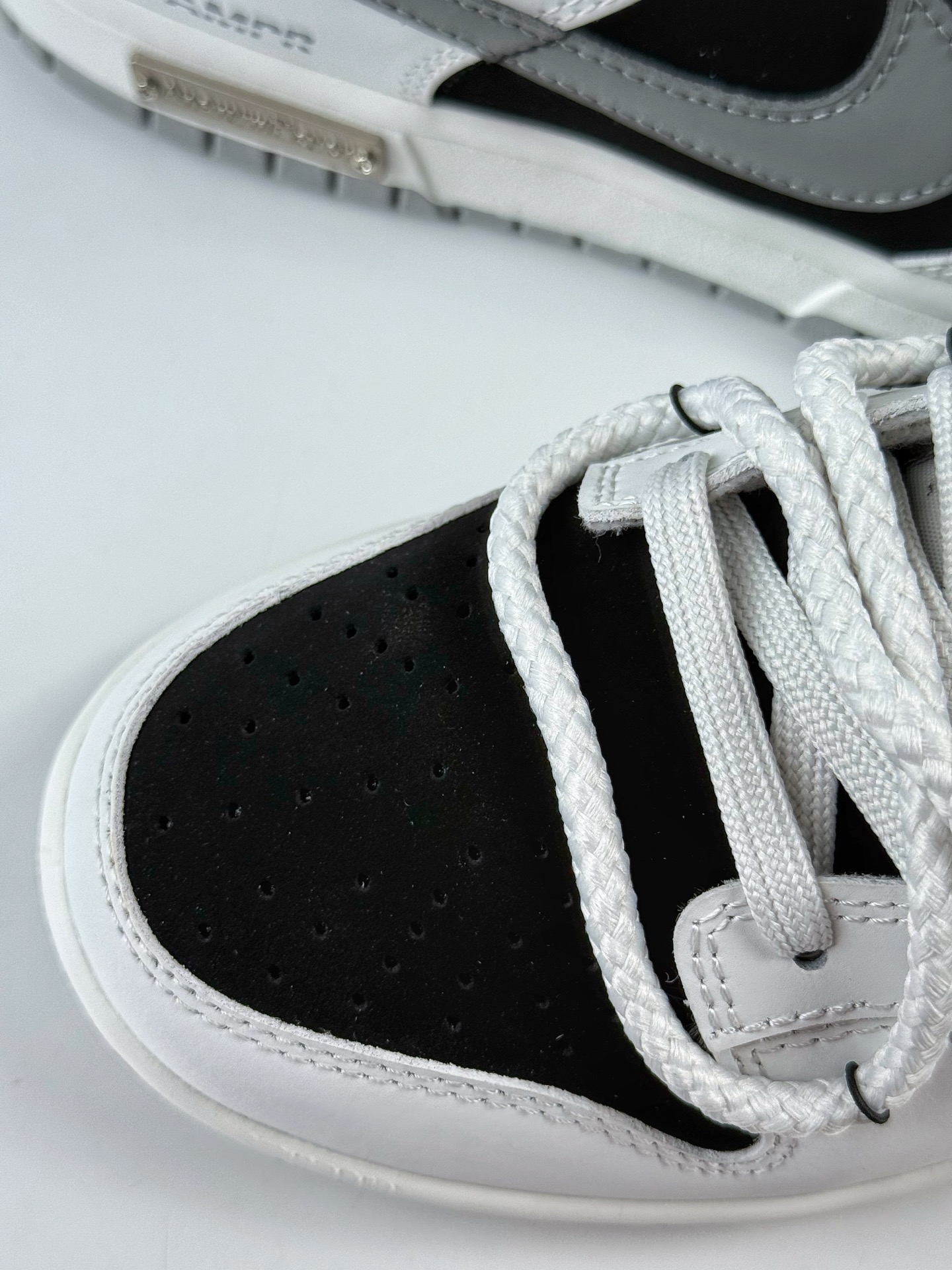 260 Nike SB Dunk Low 墨之影 WB0518-091