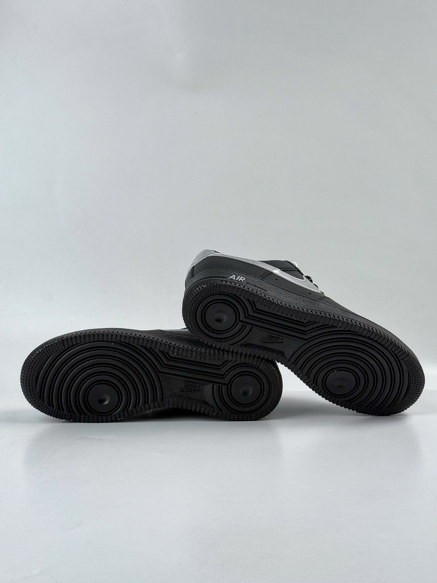 260 Nike Air Force 1 Low 07 黑骑士 黑银 ZH0316-125