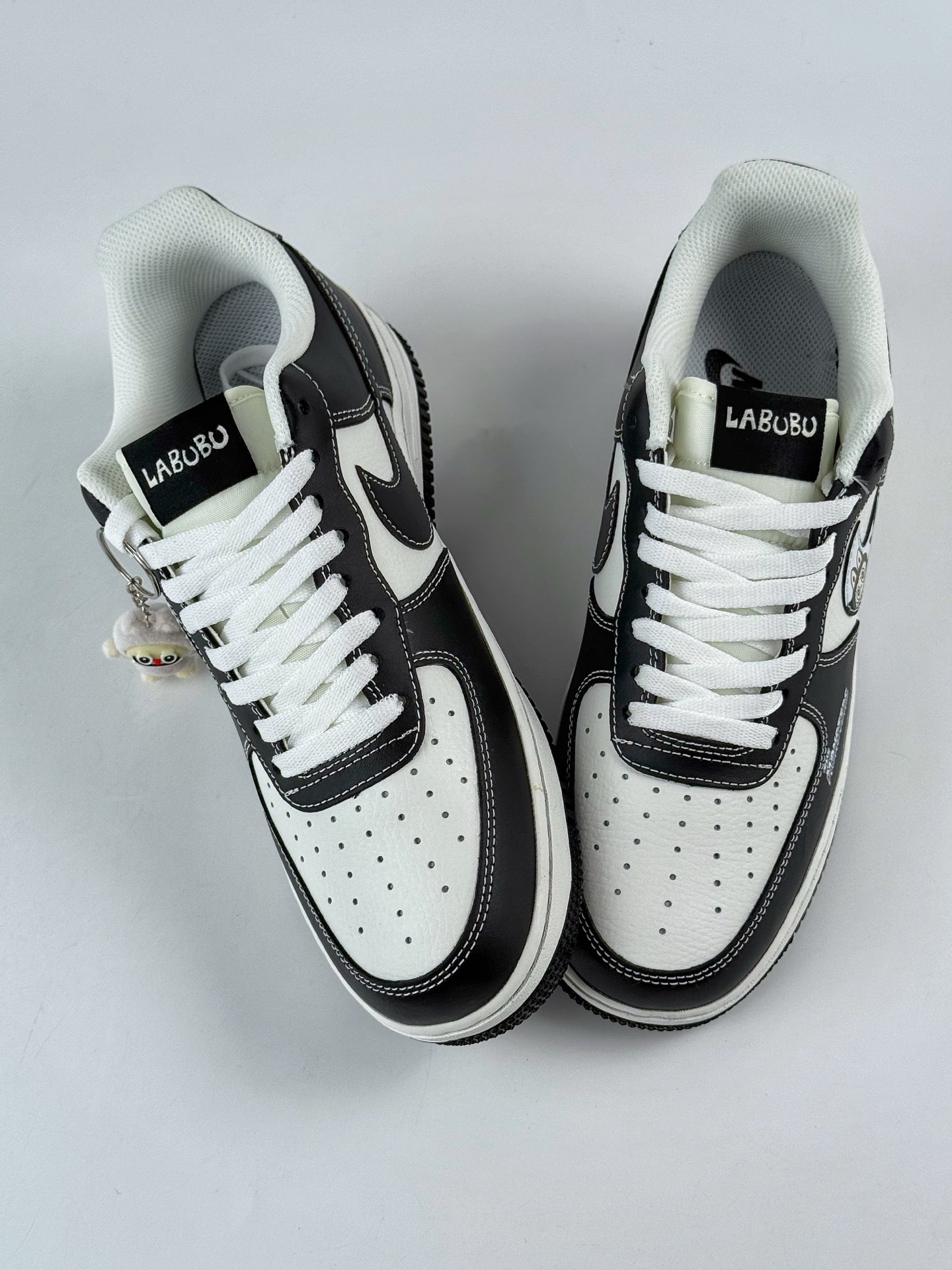 260 Nike Air Force 1 Low 07 x LABUBU 黑白 KJ5188-001