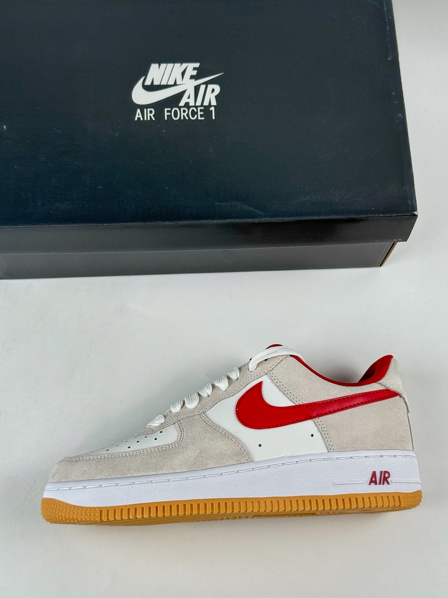 200 Nike Air Force 1 Low 07 灰白红 IB6388-101