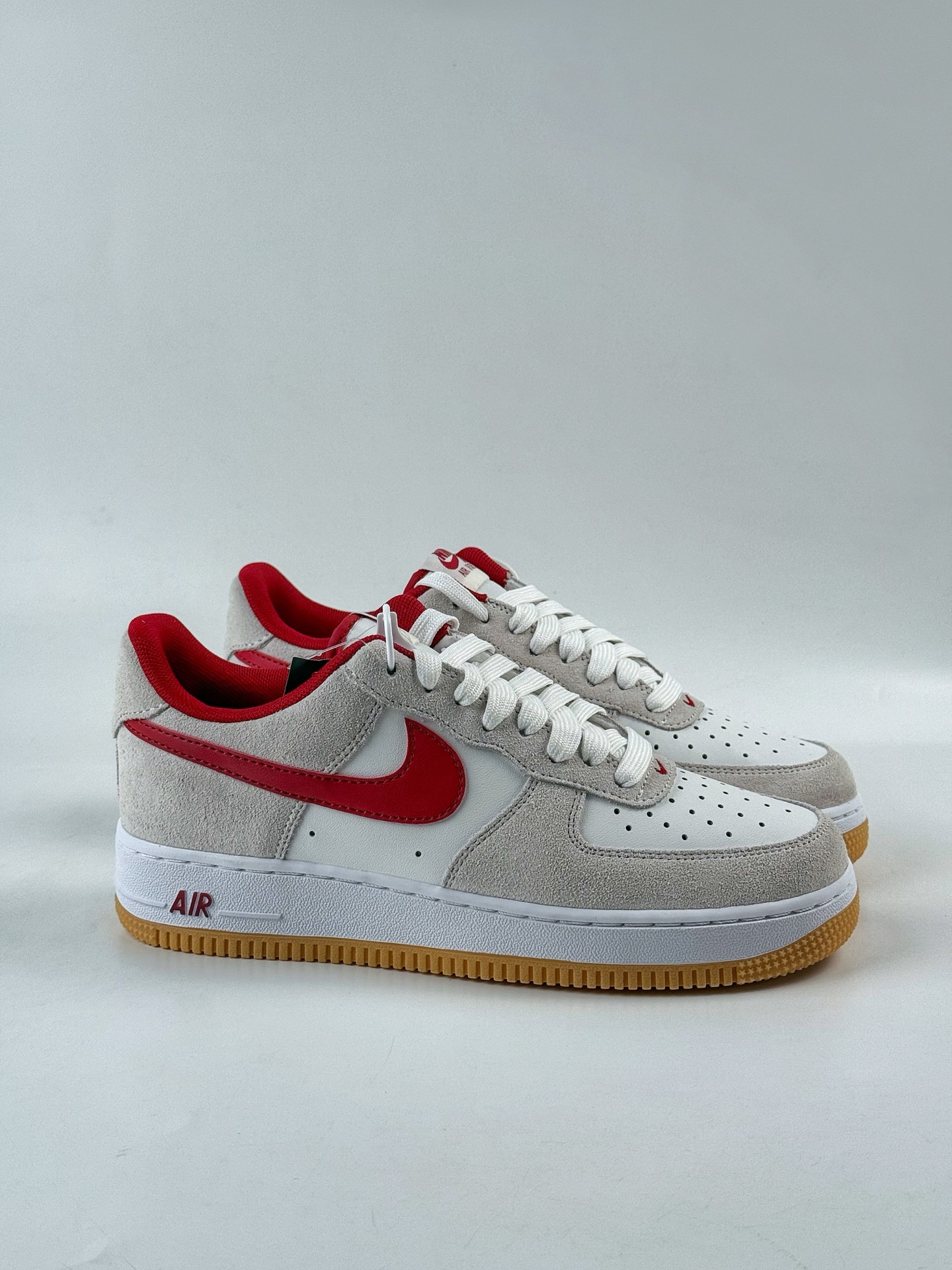 200 Nike Air Force 1 Low 07 灰白红 IB6388-101