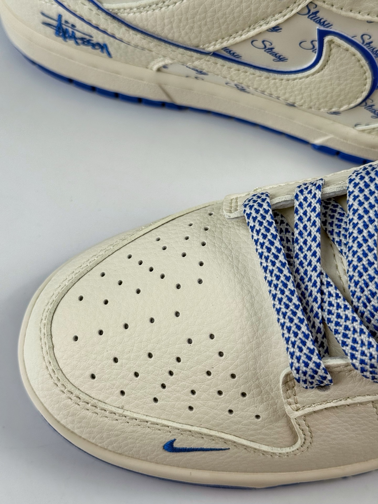 280 Nike SB Dunk Low x Stussy 白蓝小勾满天星 JP1628-022