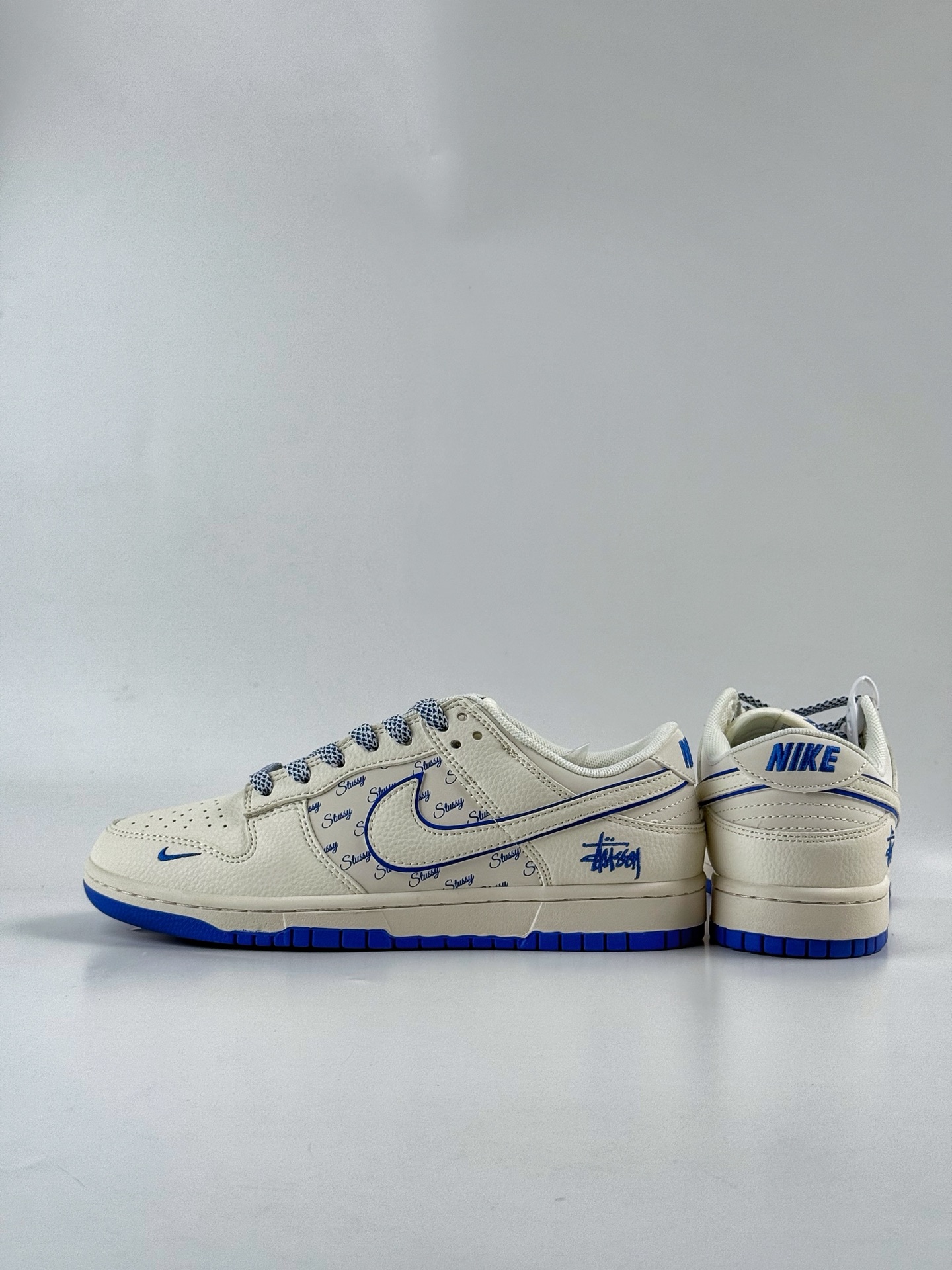 280 Nike SB Dunk Low x Stussy 白蓝小勾满天星 JP1628-022