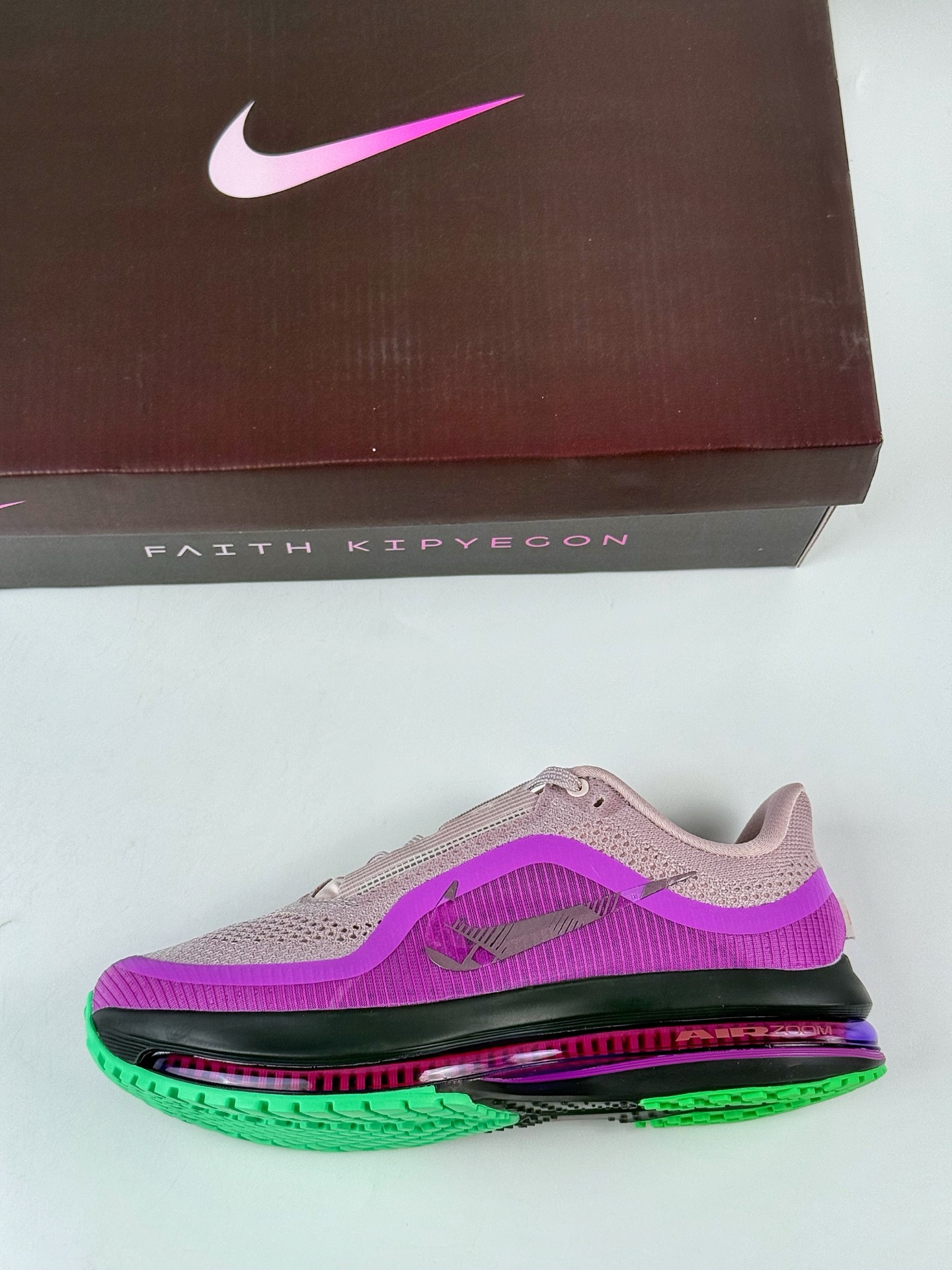 270 Nike Pegasus Premium 减震防滑耐磨透气 低帮跑步鞋 II0602-500