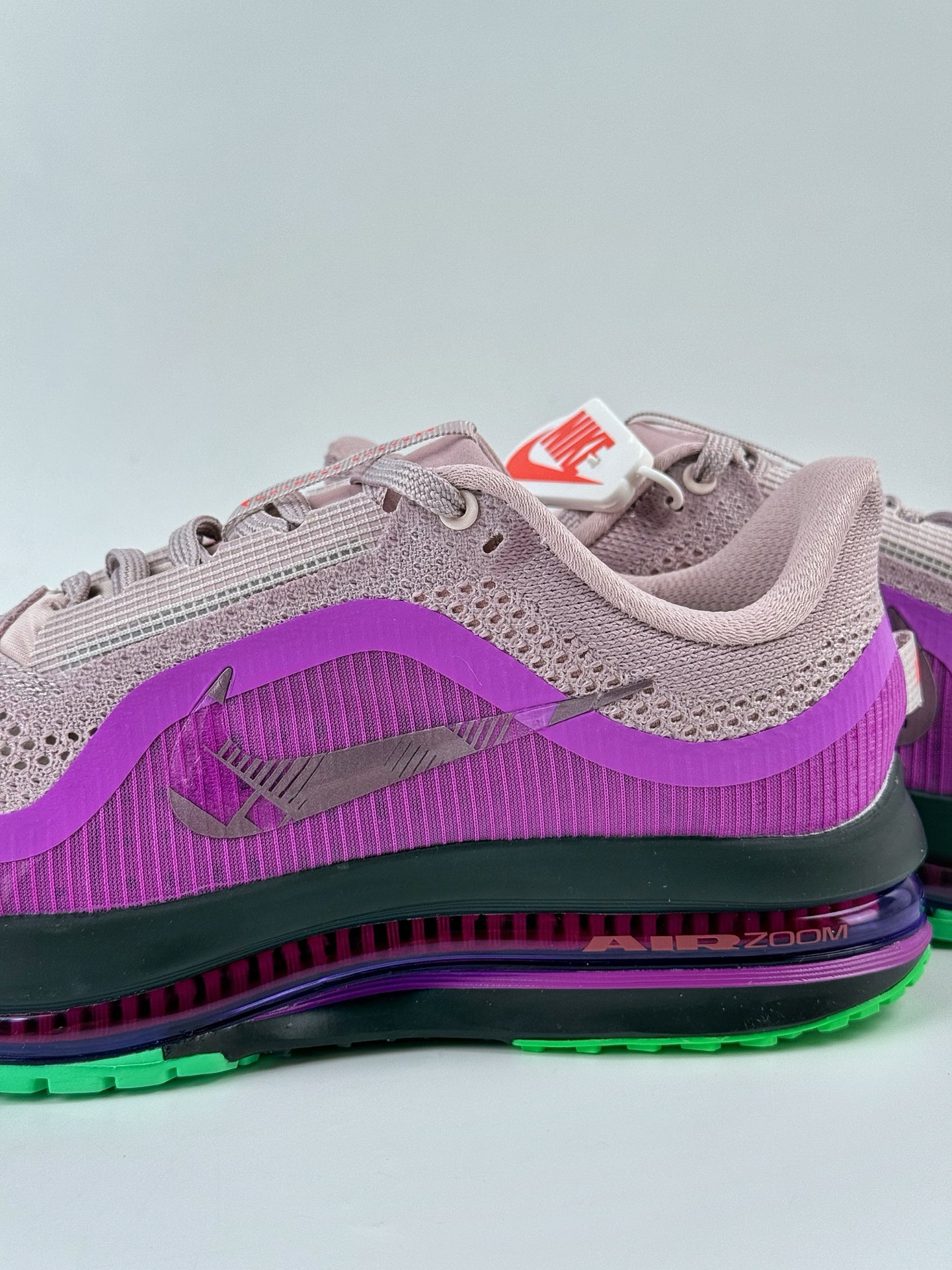 270 Nike Pegasus Premium 减震防滑耐磨透气 低帮跑步鞋 II0602-500