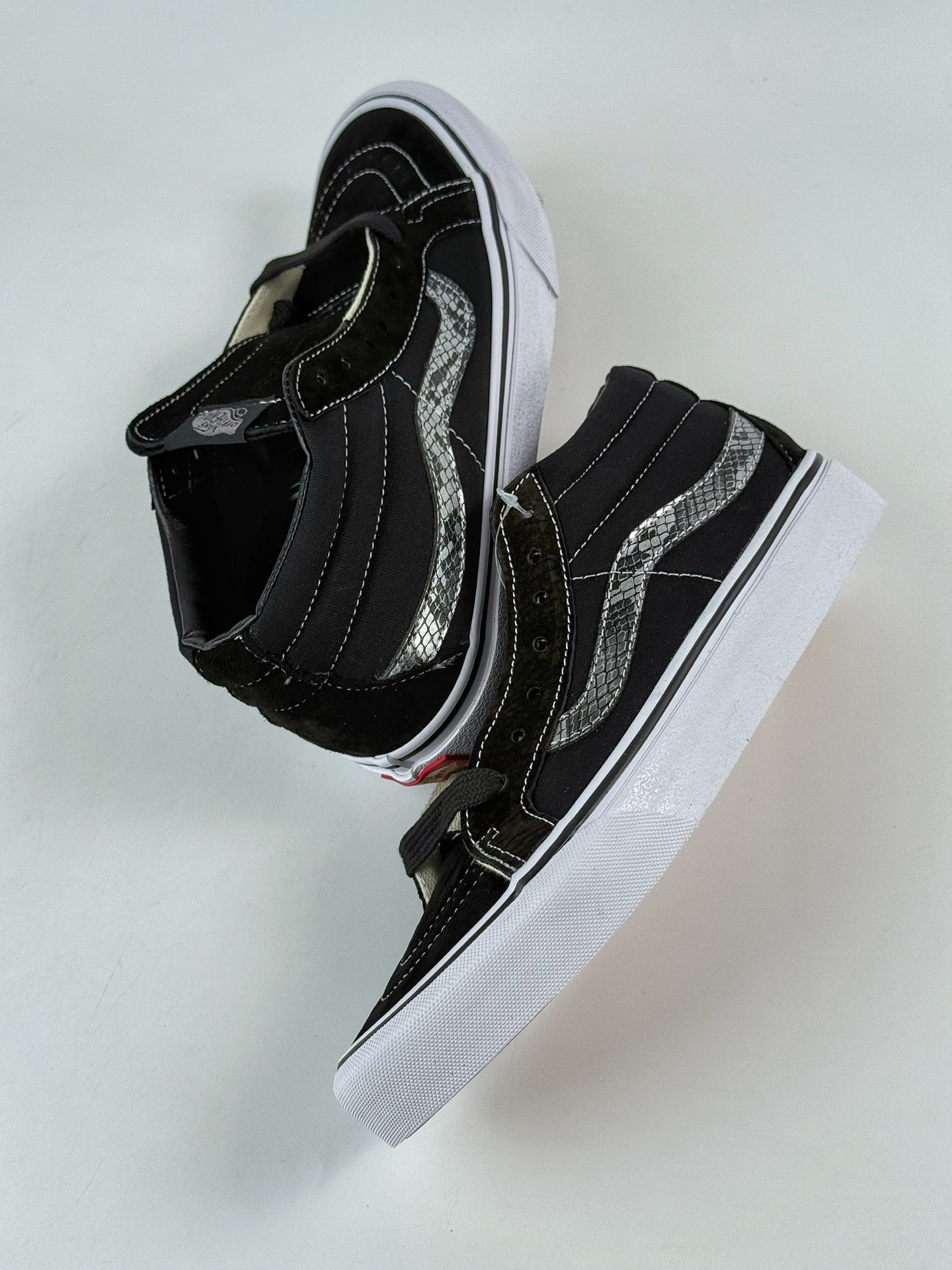 160 Vans Sk8-Mid Reissue SF 秋季新款侧边蛇纹饰条中帮帆布滑板鞋