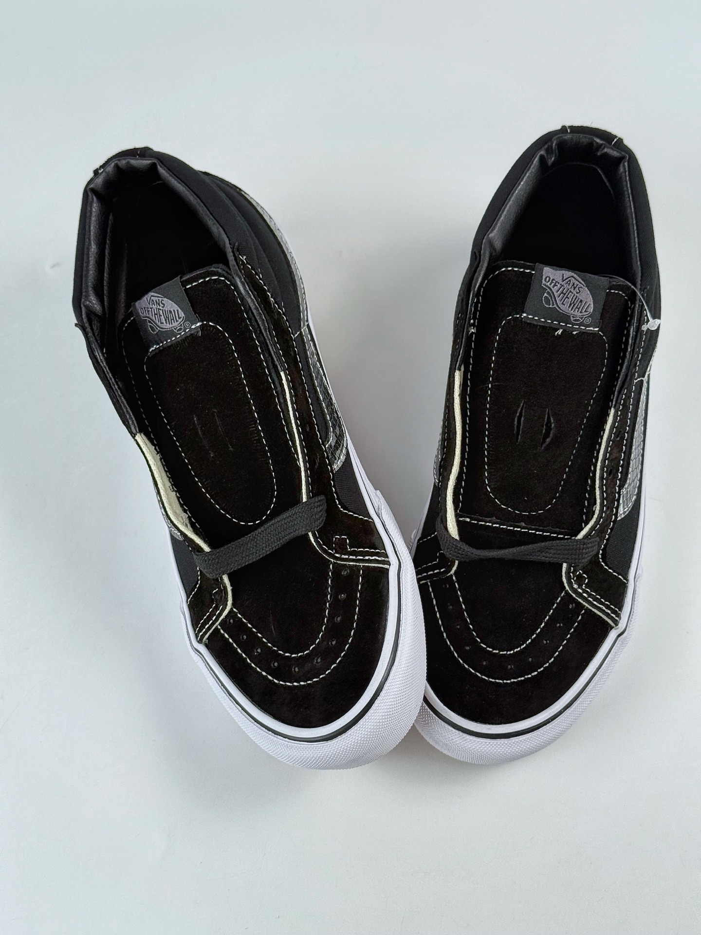 160 Vans Sk8-Mid Reissue SF 秋季新款侧边蛇纹饰条中帮帆布滑板鞋