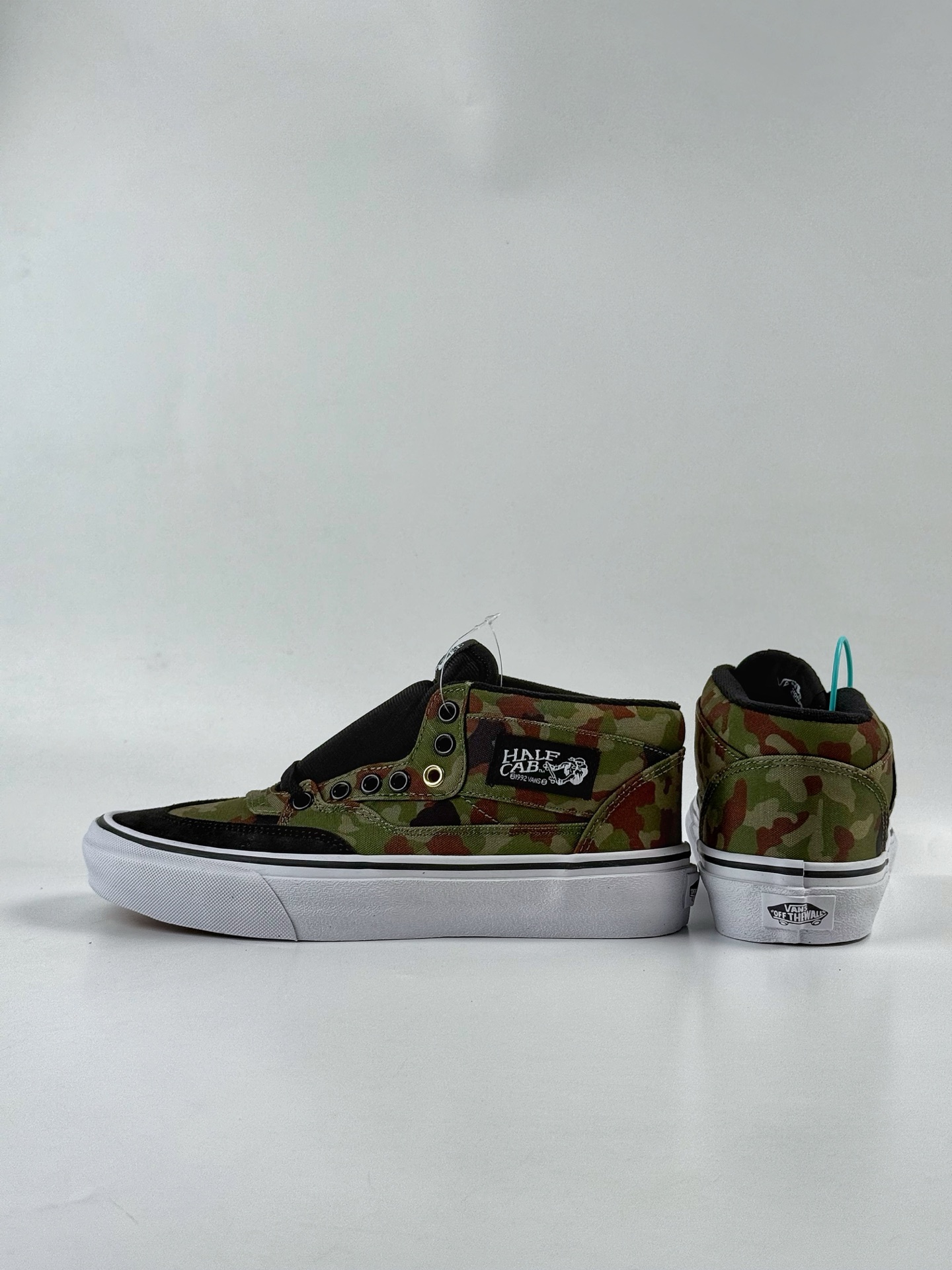 220 Vans Half Cab Victoria迷彩军绿职业滑板鞋时尚休闲 中帮 板鞋 VN000DZ3BLKYK