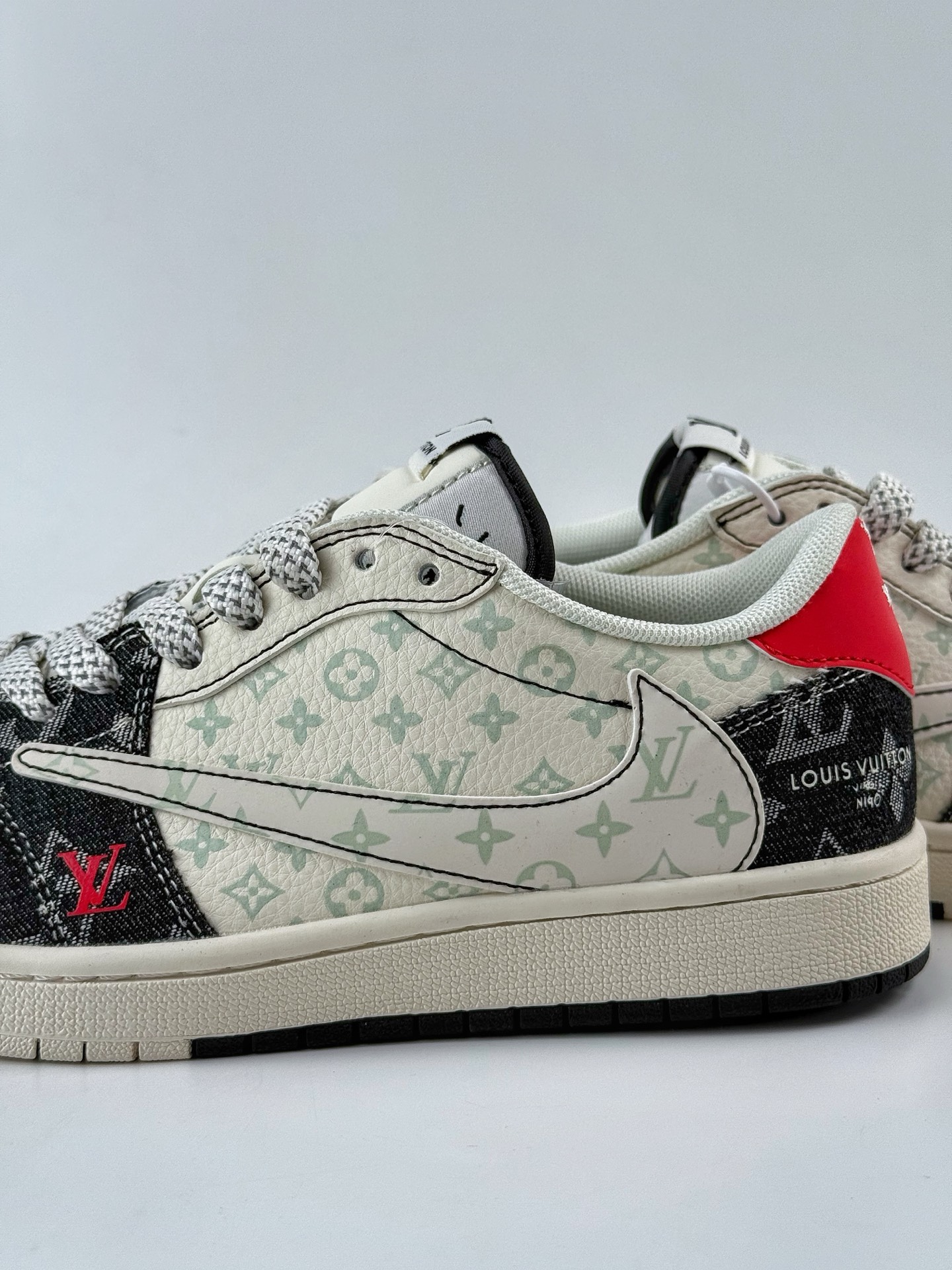 Travis Scott x Nike Air Jordan 1 Low x Louis Vuitton Air Jordan 1 Low 反转黑白牛仔满天星倒钩纯原版本 CX5050-Y28-莆田鞋,莆田鞋货源,高仿鞋,高仿鞋货源,安福档口,莆田高仿鞋,莆田鞋批发,高仿鞋批发,莆田高仿运动鞋,高仿运动鞋,莆田运动鞋 Travis Scott x Nike Air Jordan 1 Low x Louis Vuitton Air Jordan 1 Low 反转黑白牛仔满天星倒钩纯原版本 CX5050-Y28