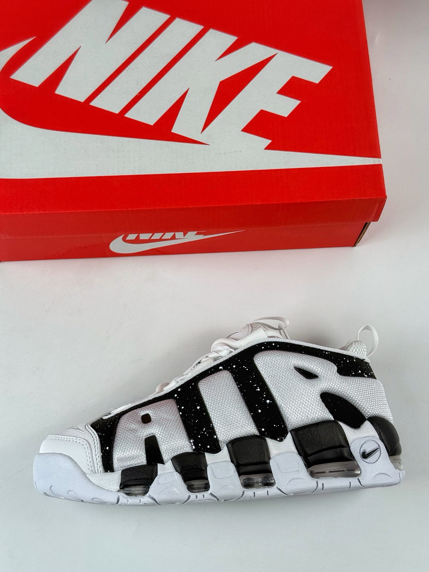 Nike Air More Uptempo Low 代表着历史最高版本皮蓬 FZ3055-100-莆田鞋,莆田鞋货源,高仿鞋,高仿鞋货源,安福档口,莆田高仿鞋,莆田鞋批发,高仿鞋批发,莆田高仿运动鞋,高仿运动鞋,莆田运动鞋 Nike Air More Uptempo Low 代表着历史最高版本皮蓬 FZ3055-100