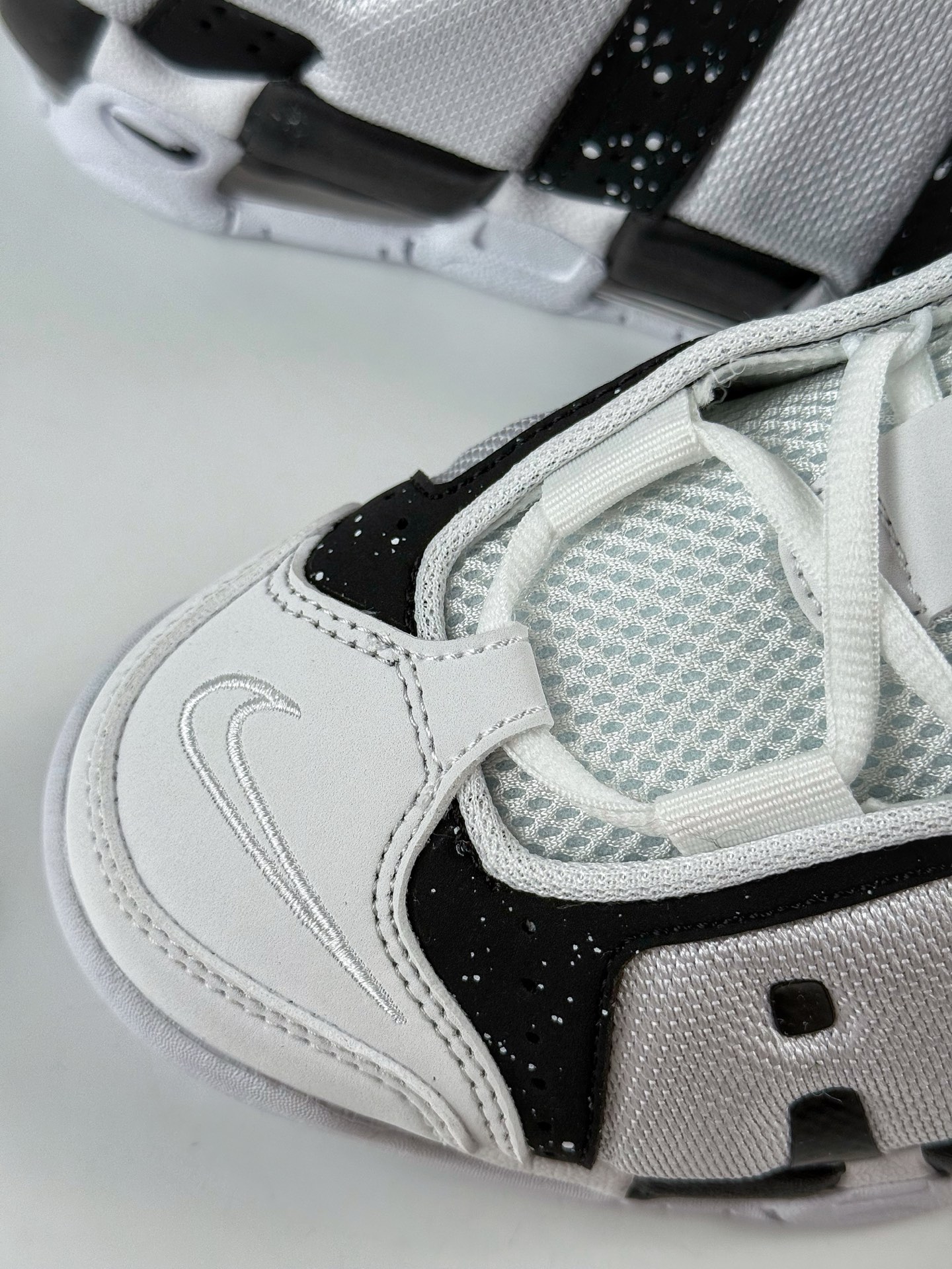 Nike Air More Uptempo Low 代表着历史最高版本皮蓬 FZ3055-100-莆田鞋,莆田鞋货源,高仿鞋,高仿鞋货源,安福档口,莆田高仿鞋,莆田鞋批发,高仿鞋批发,莆田高仿运动鞋,高仿运动鞋,莆田运动鞋 Nike Air More Uptempo Low 代表着历史最高版本皮蓬 FZ3055-100